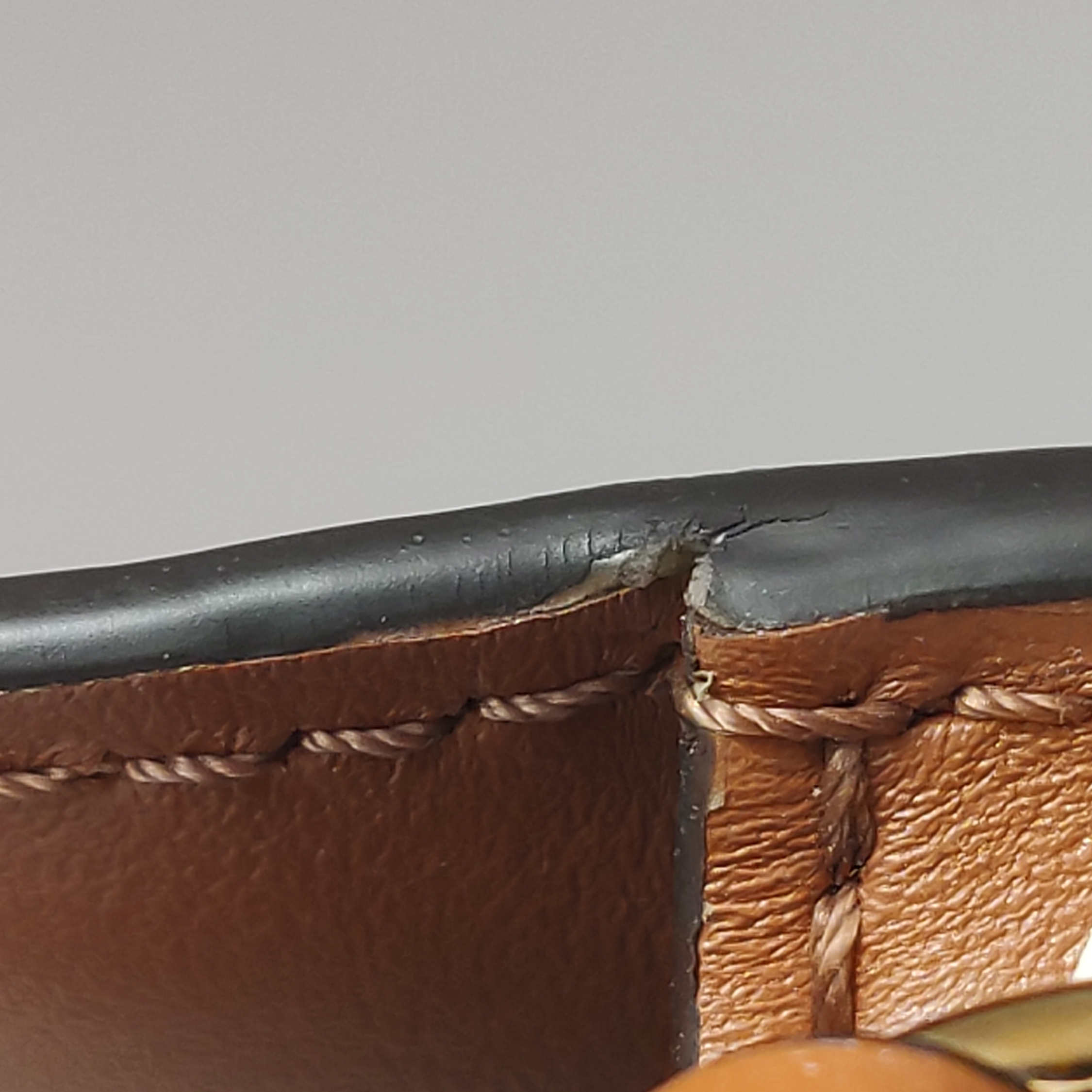 Louis Vuitton(LV) LV Pont 9 Bag Leather — photo 16 of 16