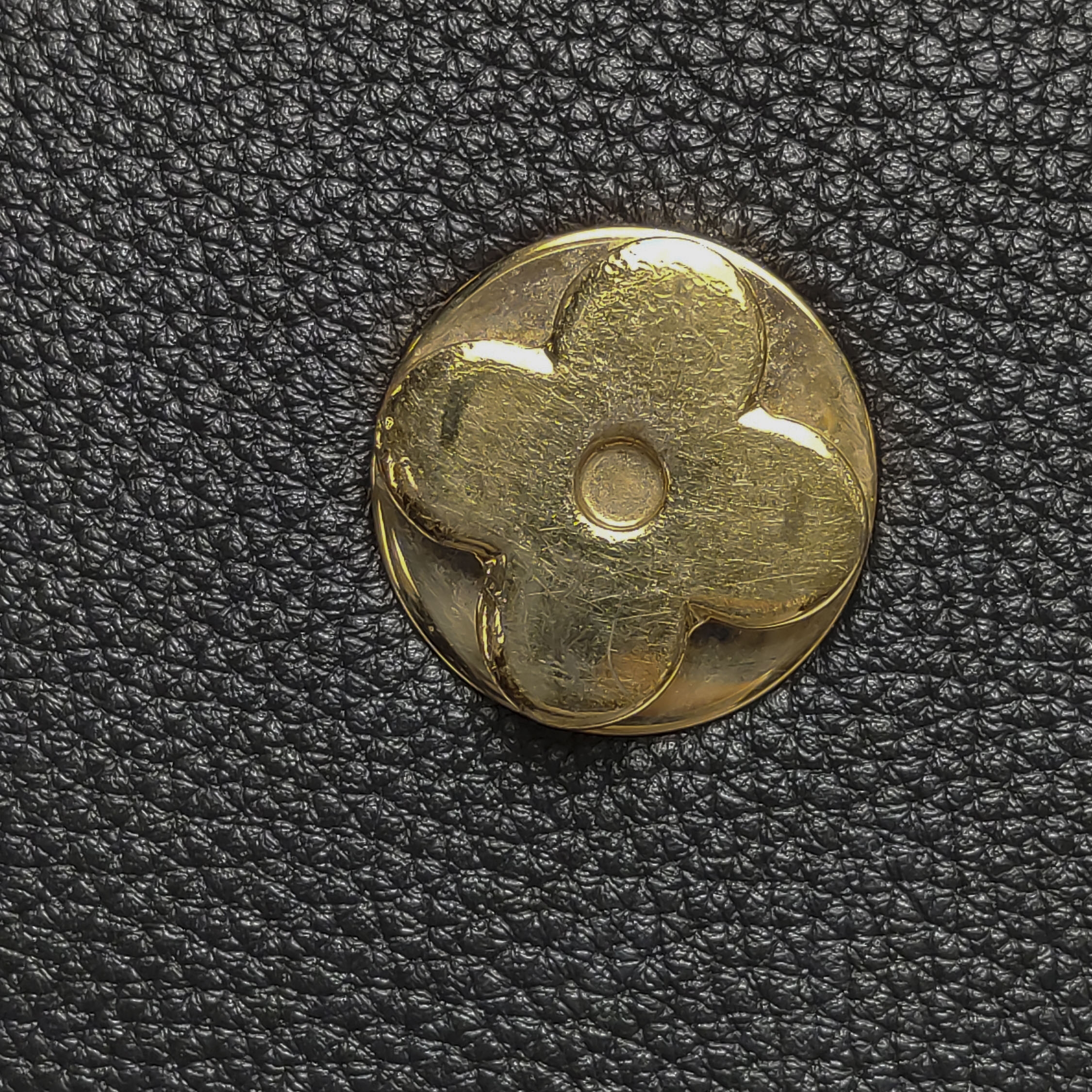 Louis Vuitton(LV) LV Pont 9 Soft Bag Leather — photo 14 of 14