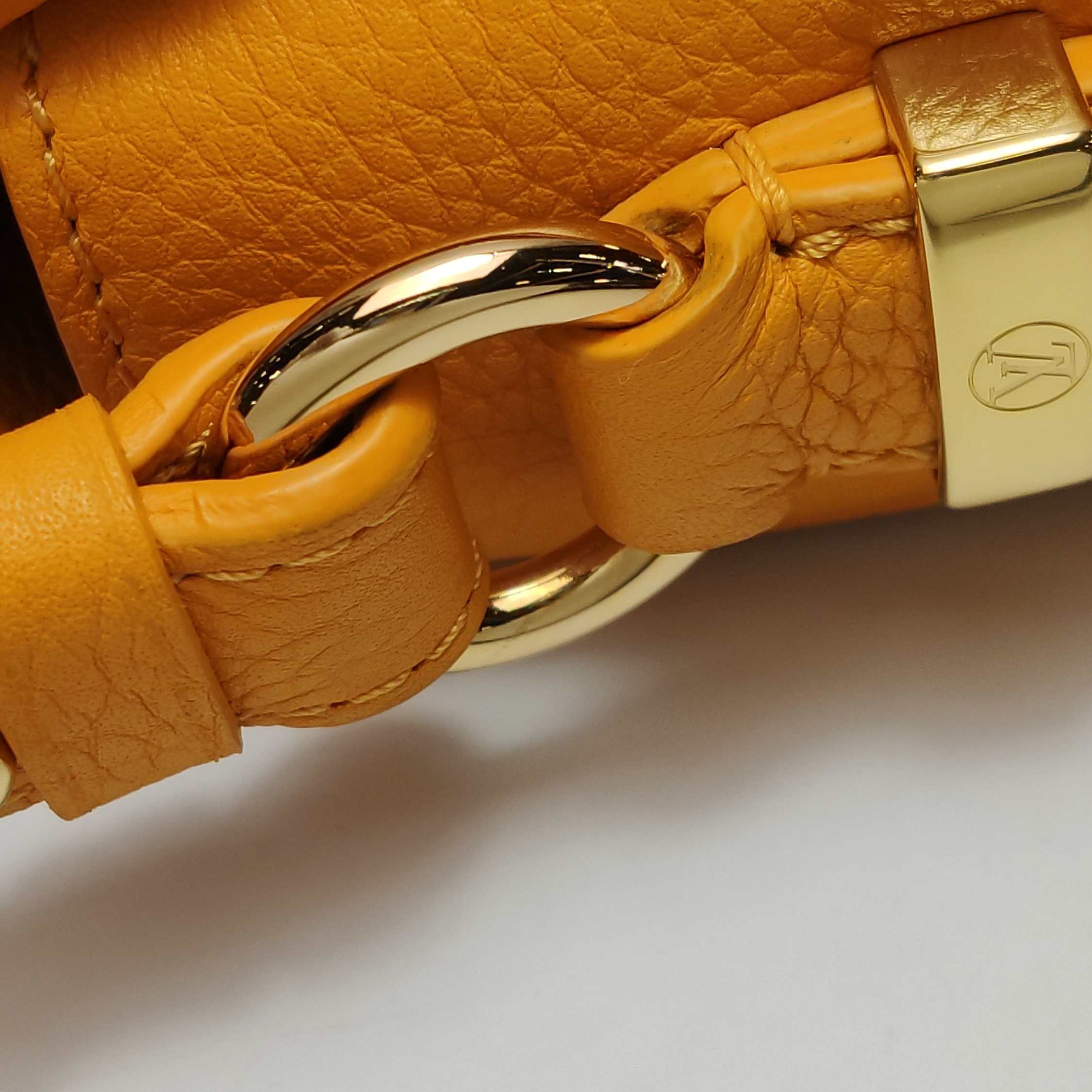 Louis Vuitton(LV) LV Pont 9 Soft Bag Leather PM — photo 11 of 12