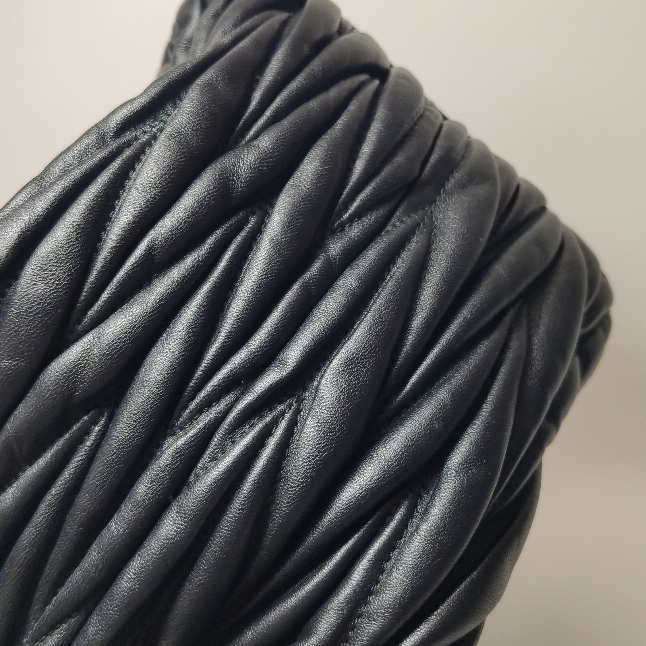 Miu Miu Convertible Tote Matelasse Leather — photo 11 of 15