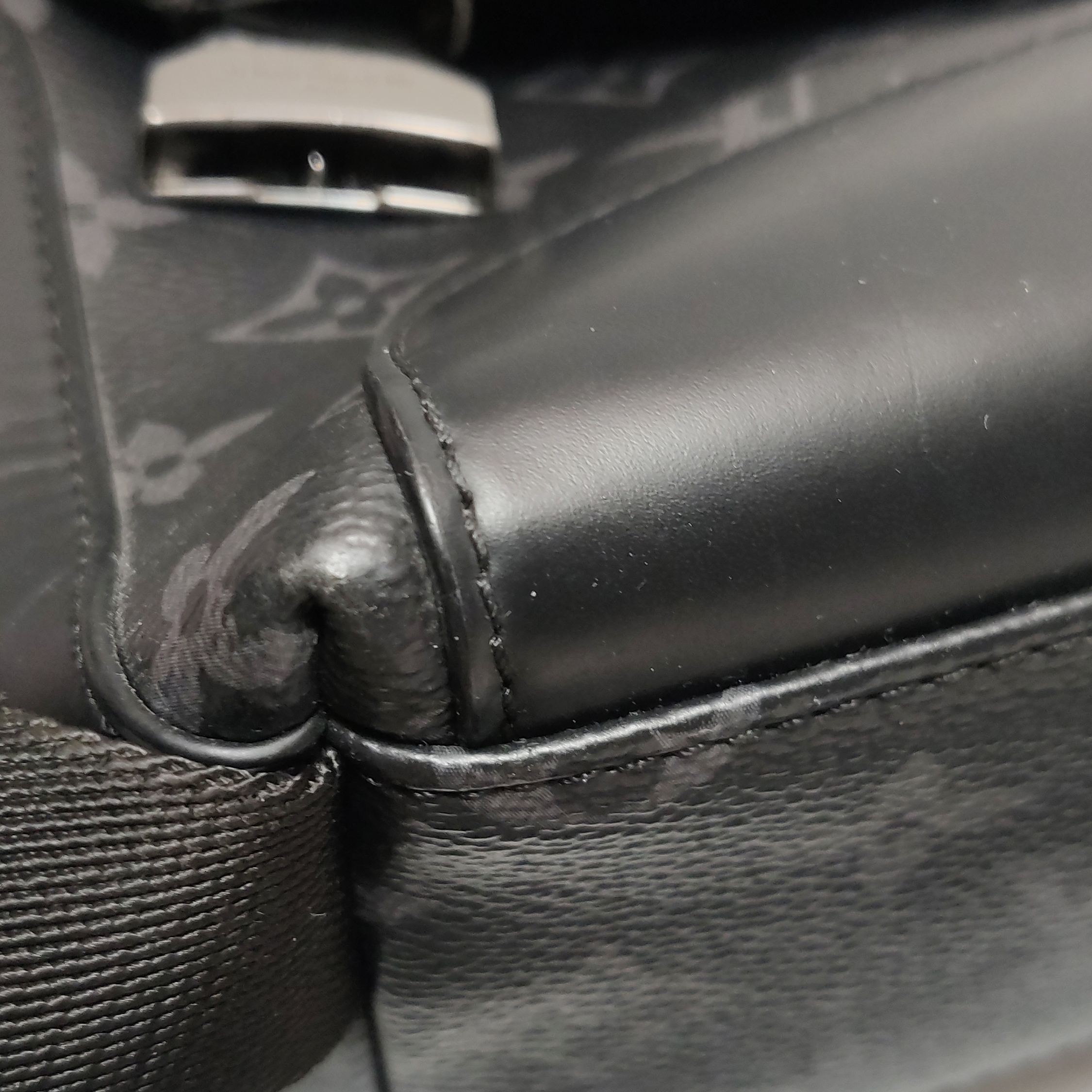 Louis Vuitton(LV) Voyager Messenger Bag Monogram Eclipse Canvas PM — photo 9 of 18