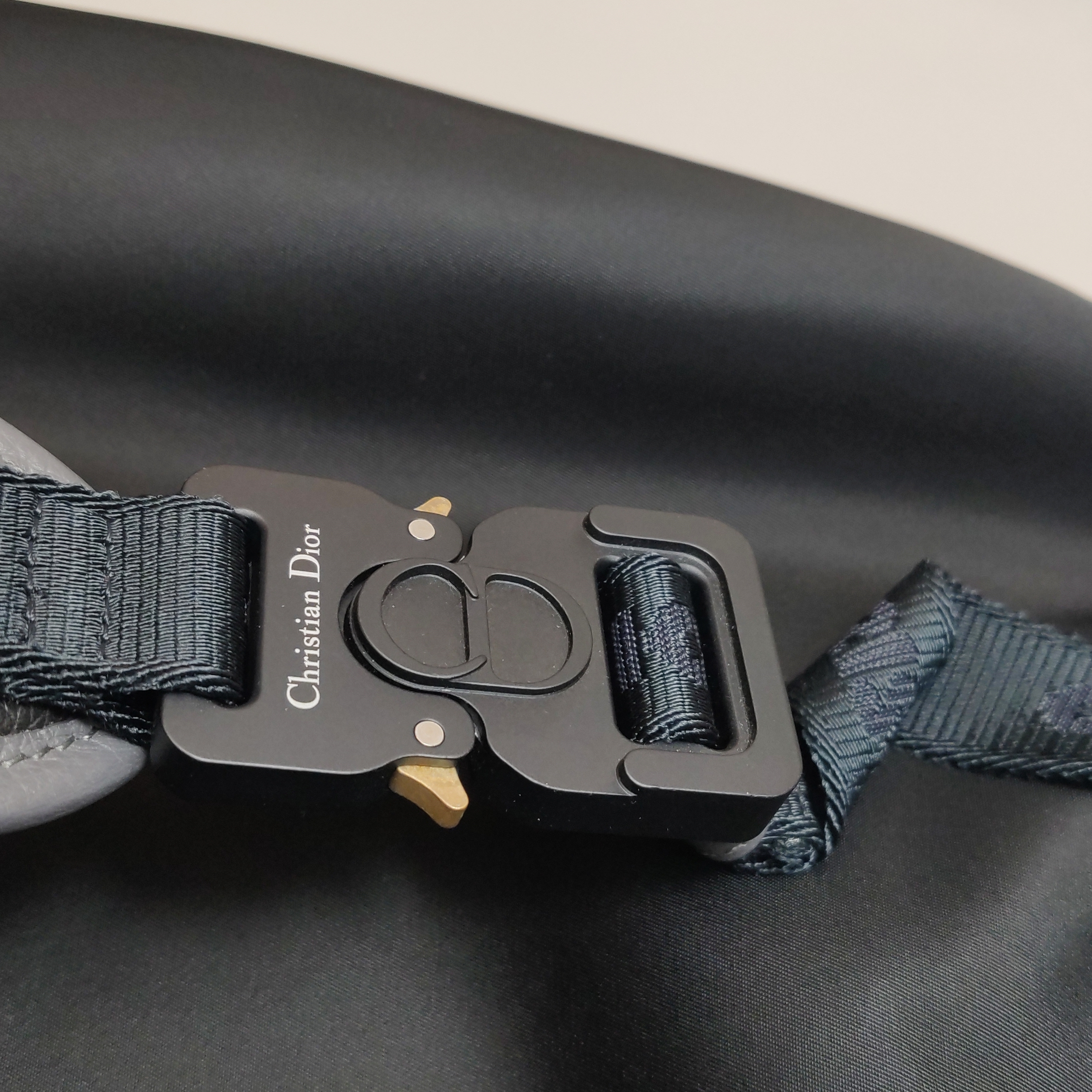 Christian Dior Saddle Messenger Pouch Leather — photo 13 of 15