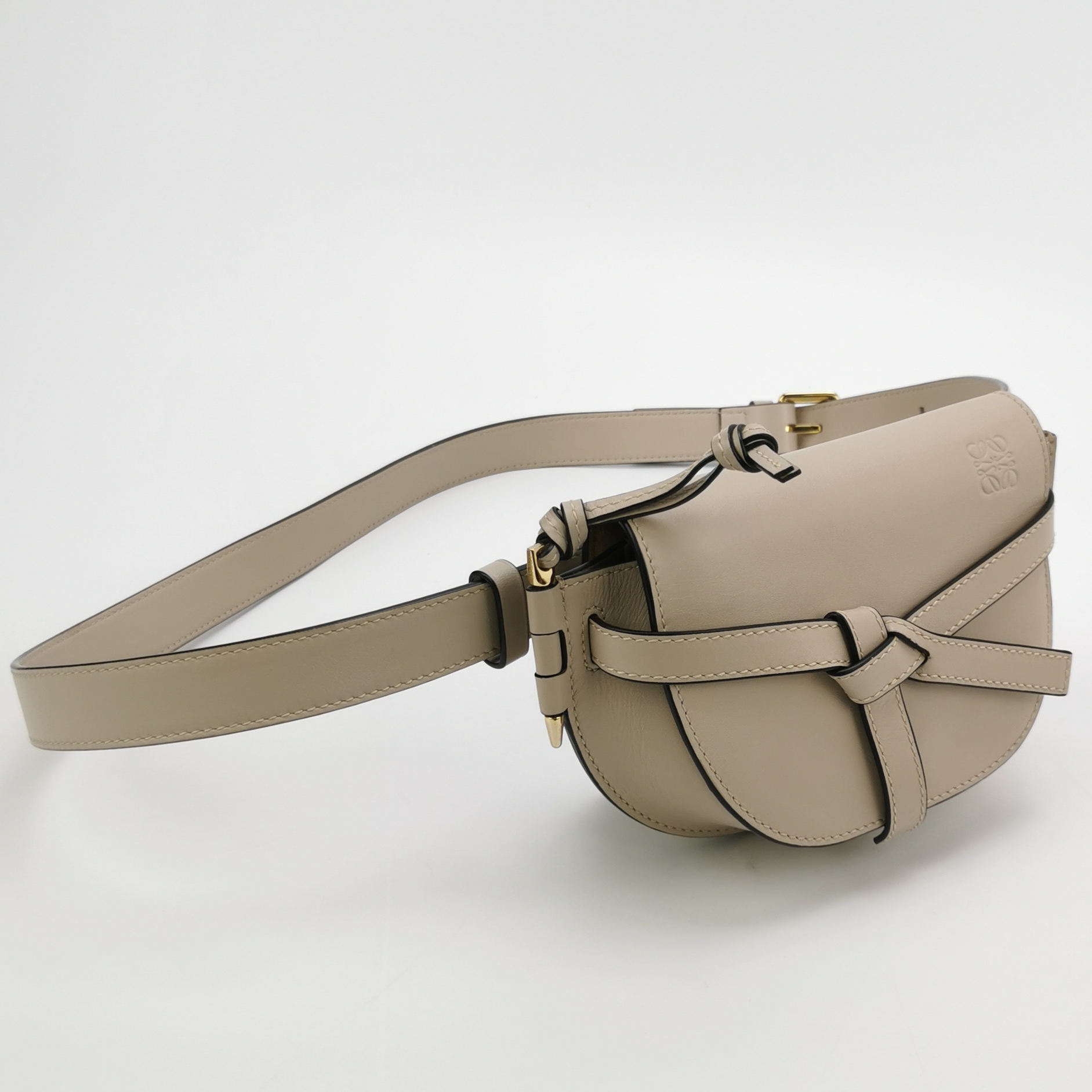 Loewe Gate Belt Bag Leather Mini — photo 3 of 13
