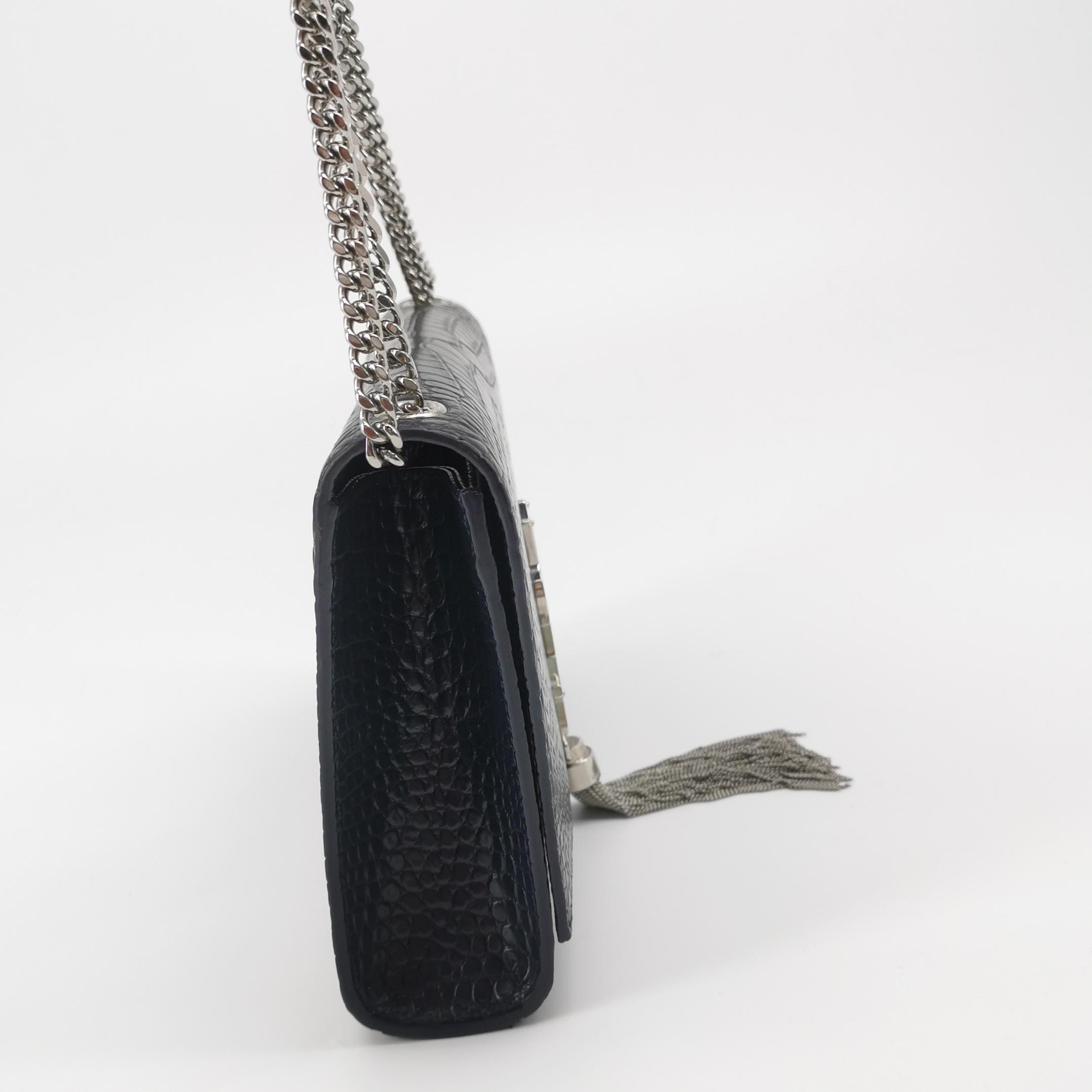 Saint Laurent(YSL) Classic Monogram Tassel Crossbody Bag Crocodile Embossed Leather Medium — photo 4 of 13