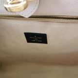 Louis Vuitton(LV) On My Side Tote Leather with Monogram Canvas MM — thumbnail 13