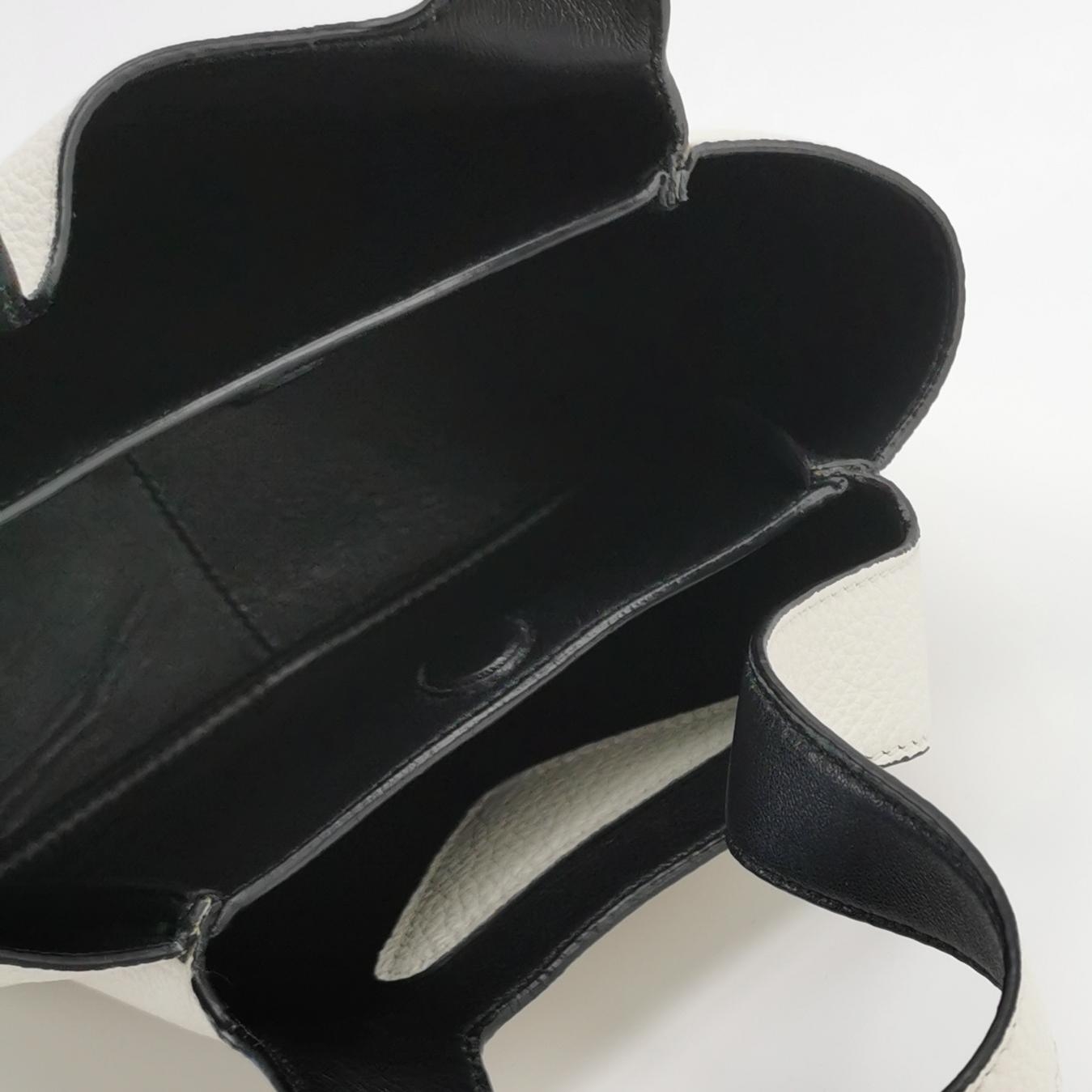 Prada Dynamique Hobo Vitello Daino Mini — photo 7 of 13