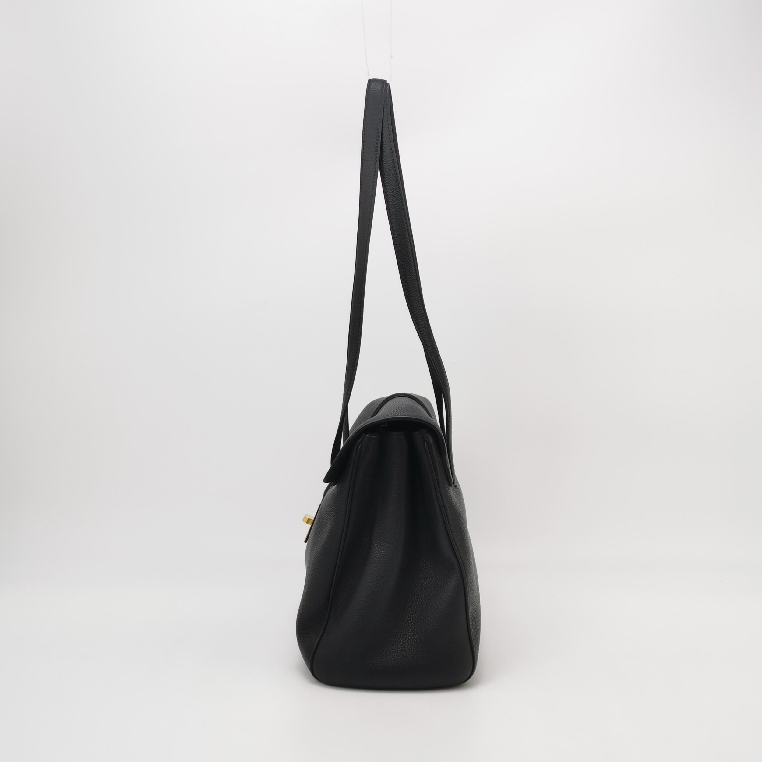 Celine Soft 16 Bag Smooth Calfskin Medium — photo 4 of 15