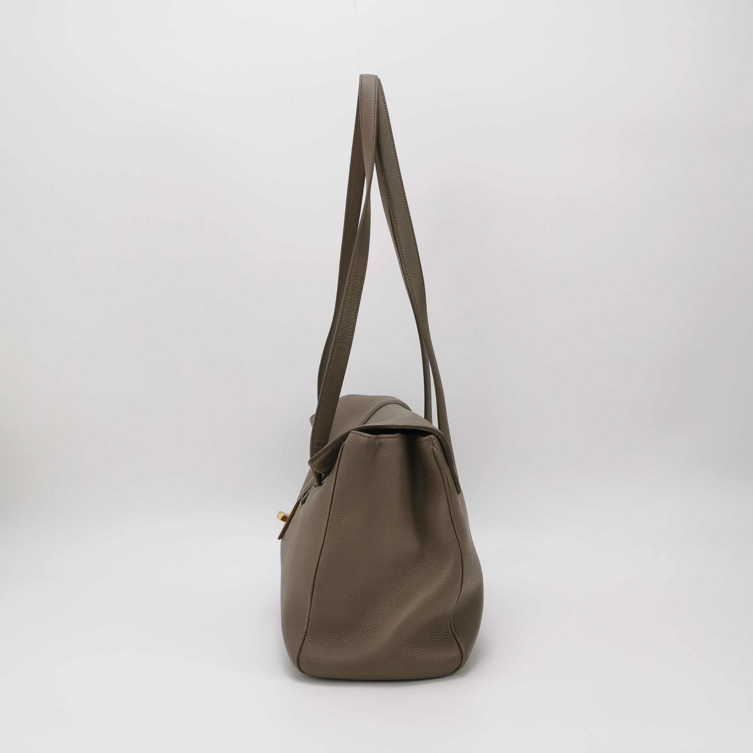 Celine Soft 16 Bag Smooth Calfskin Medium — photo 3 of 14