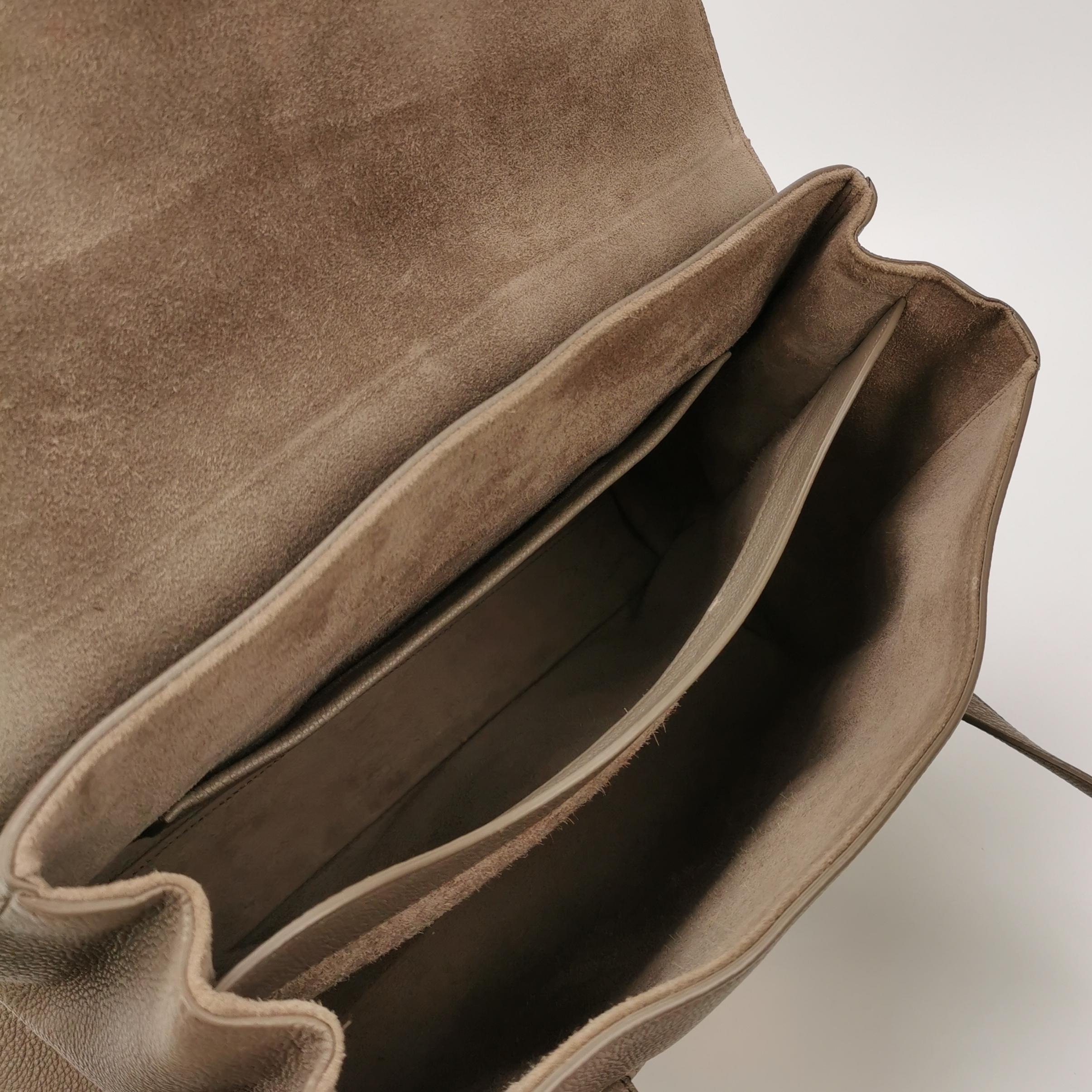 Celine Soft 16 Bag Smooth Calfskin Medium — photo 8 of 14