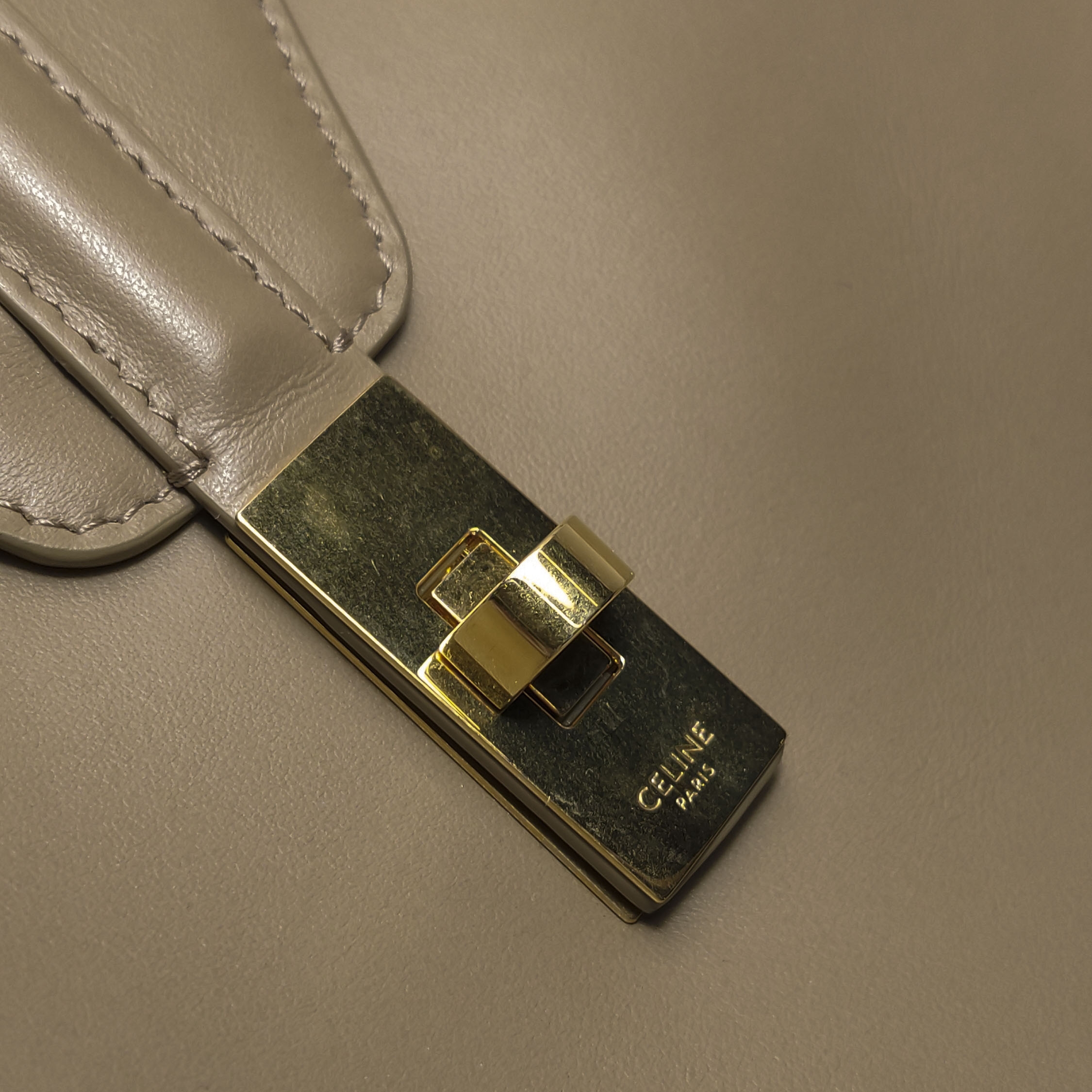 Celine Soft 16 Bag Smooth Calfskin Medium — photo 14 of 15