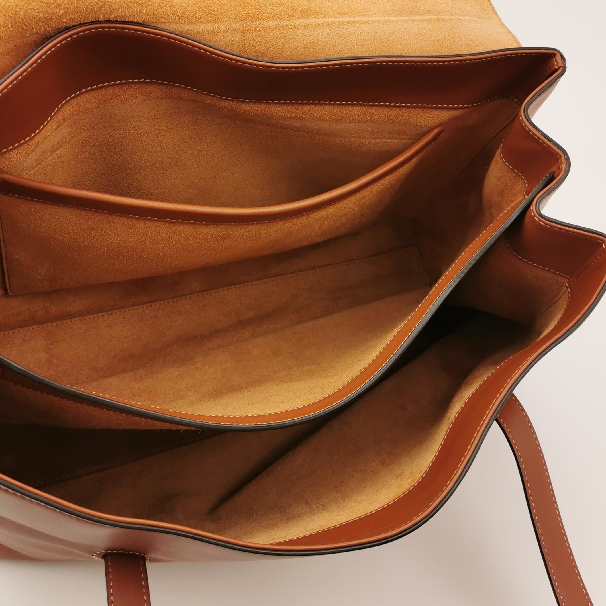 Celine Soft 16 Bag Smooth Calfskin Large — photo 7 of 12