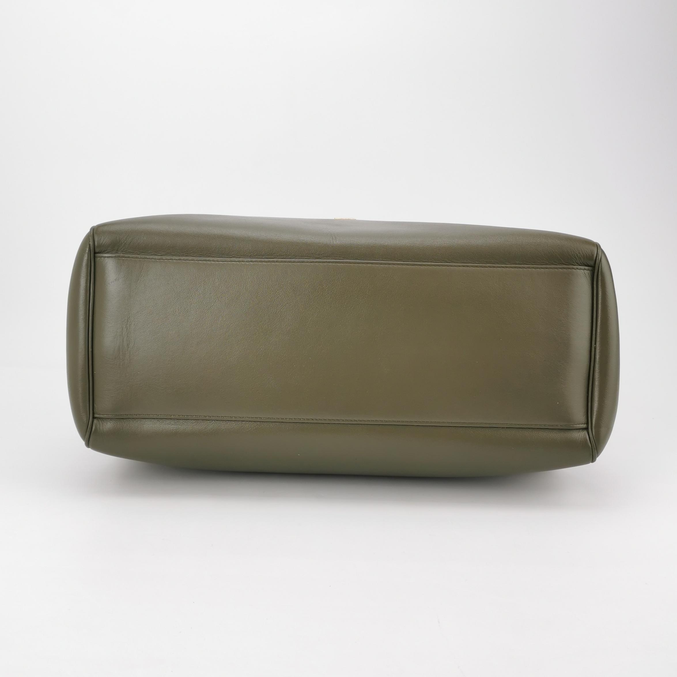 Celine Soft 16 Bag Smooth Calfskin Large — photo 6 of 11