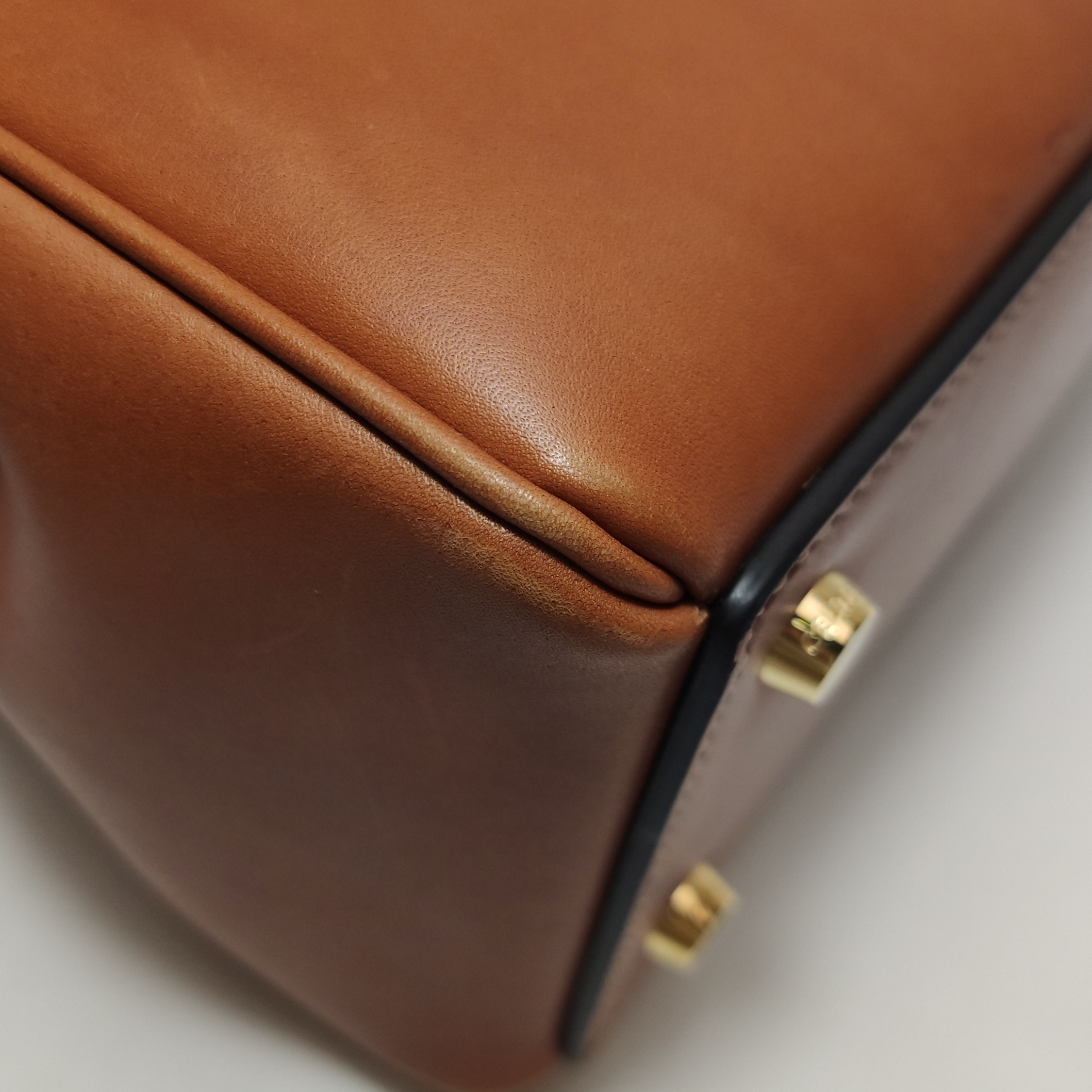 Celine 16 Top Handle Bag Grained Calfskin Medium — photo 11 of 16
