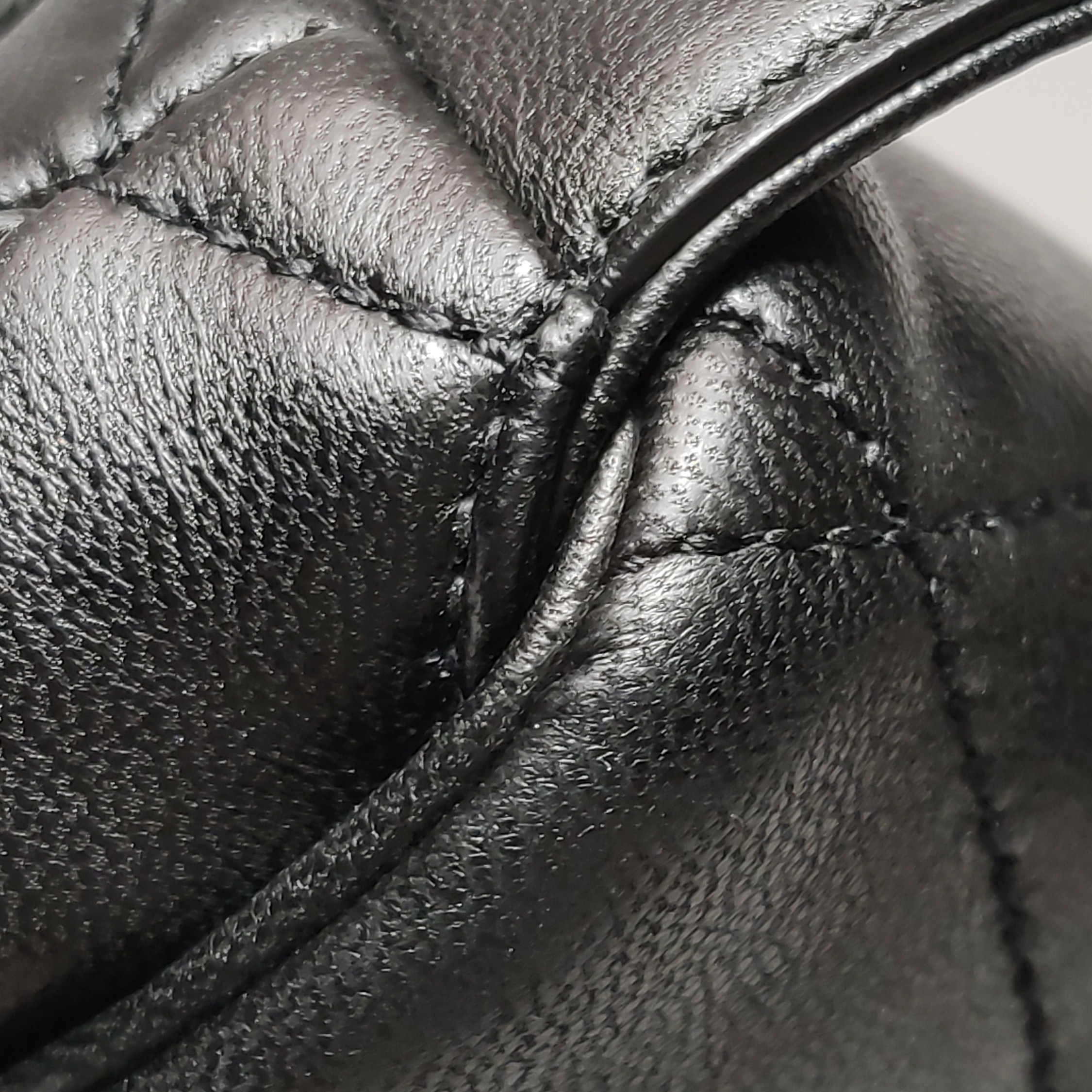 Saint Laurent(YSL) Le 57 Shoulder Bag Quilted Leather — photo 10 of 13