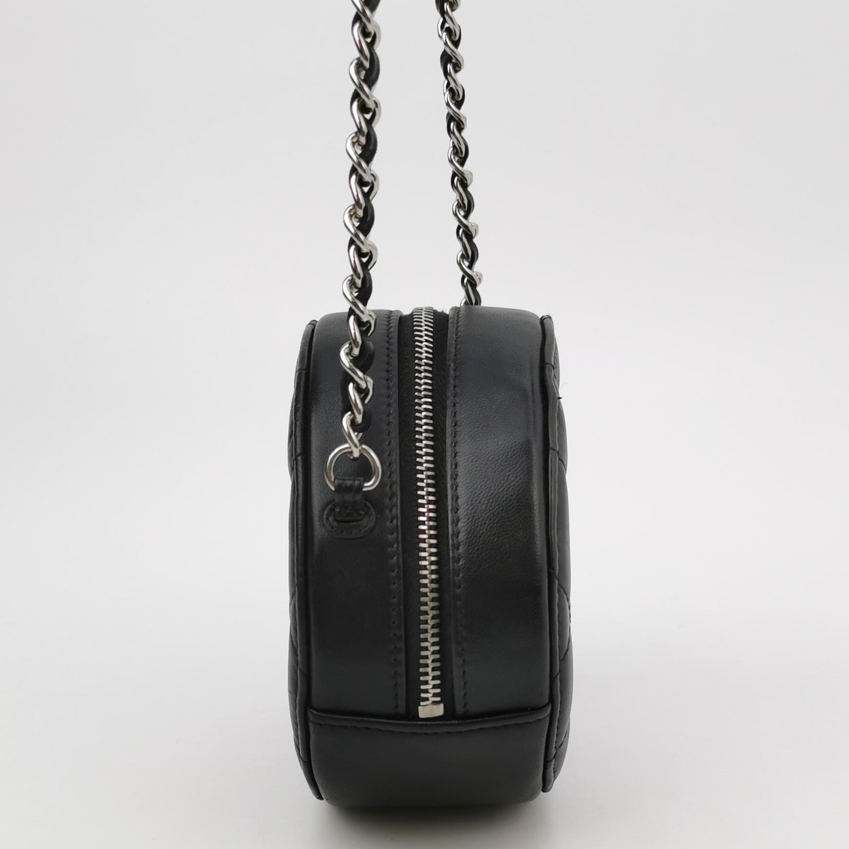 Chanel Round Clutch with Chain Quilted Caviar Mini — photo 4 of 13