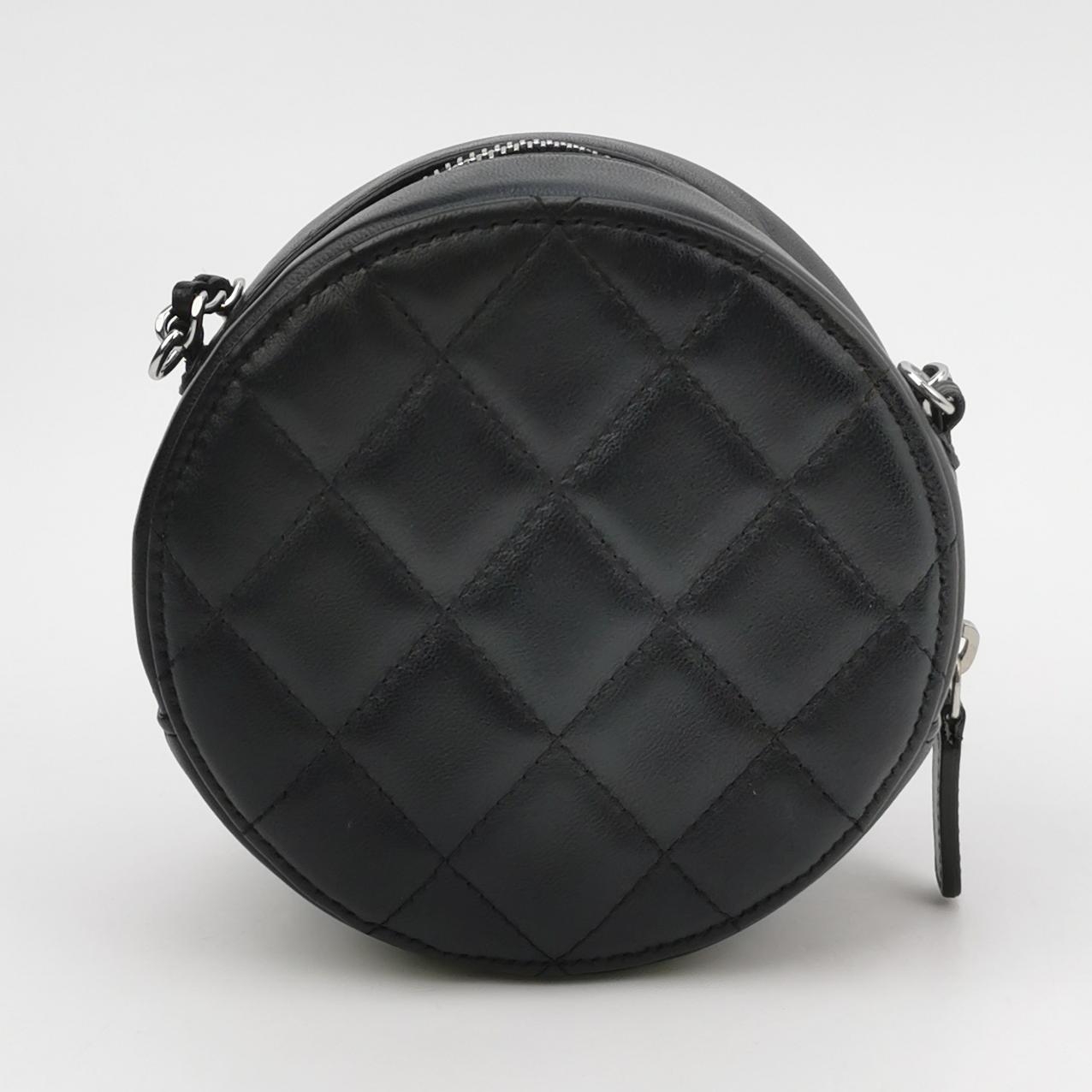 Chanel Round Clutch with Chain Quilted Caviar Mini — photo 5 of 13