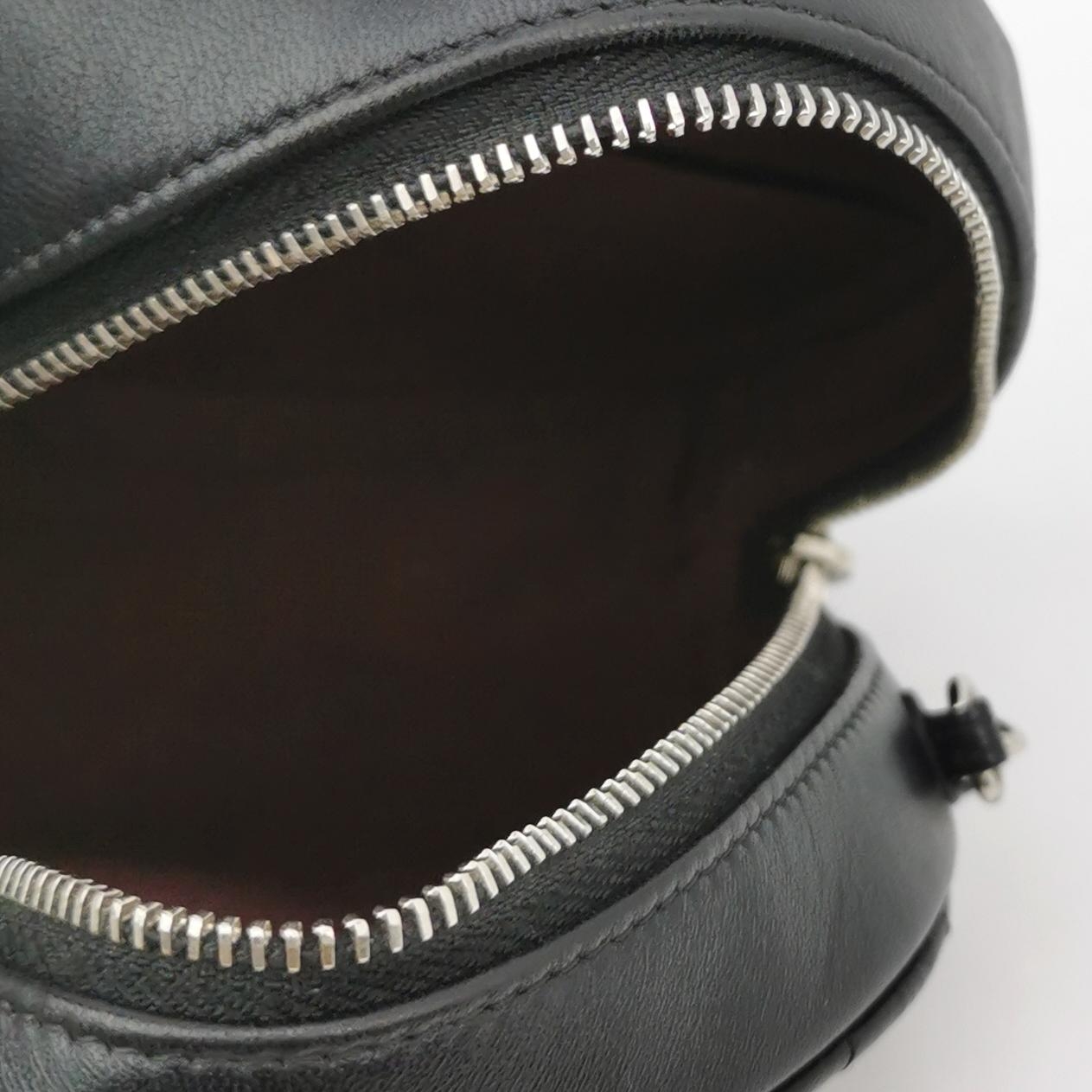 Chanel Round Clutch with Chain Quilted Caviar Mini — photo 7 of 13