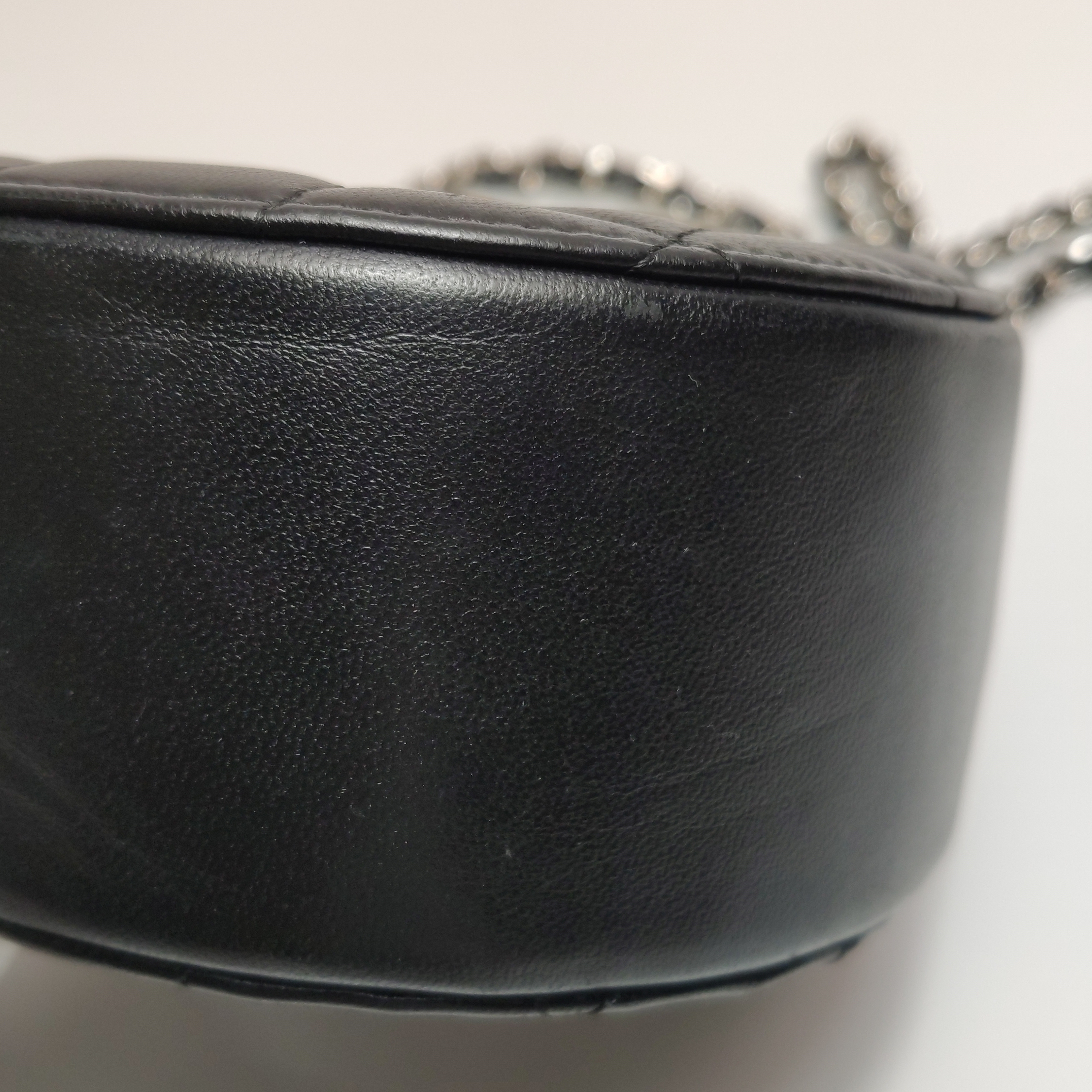 Chanel Round Clutch with Chain Quilted Caviar Mini — photo 10 of 13