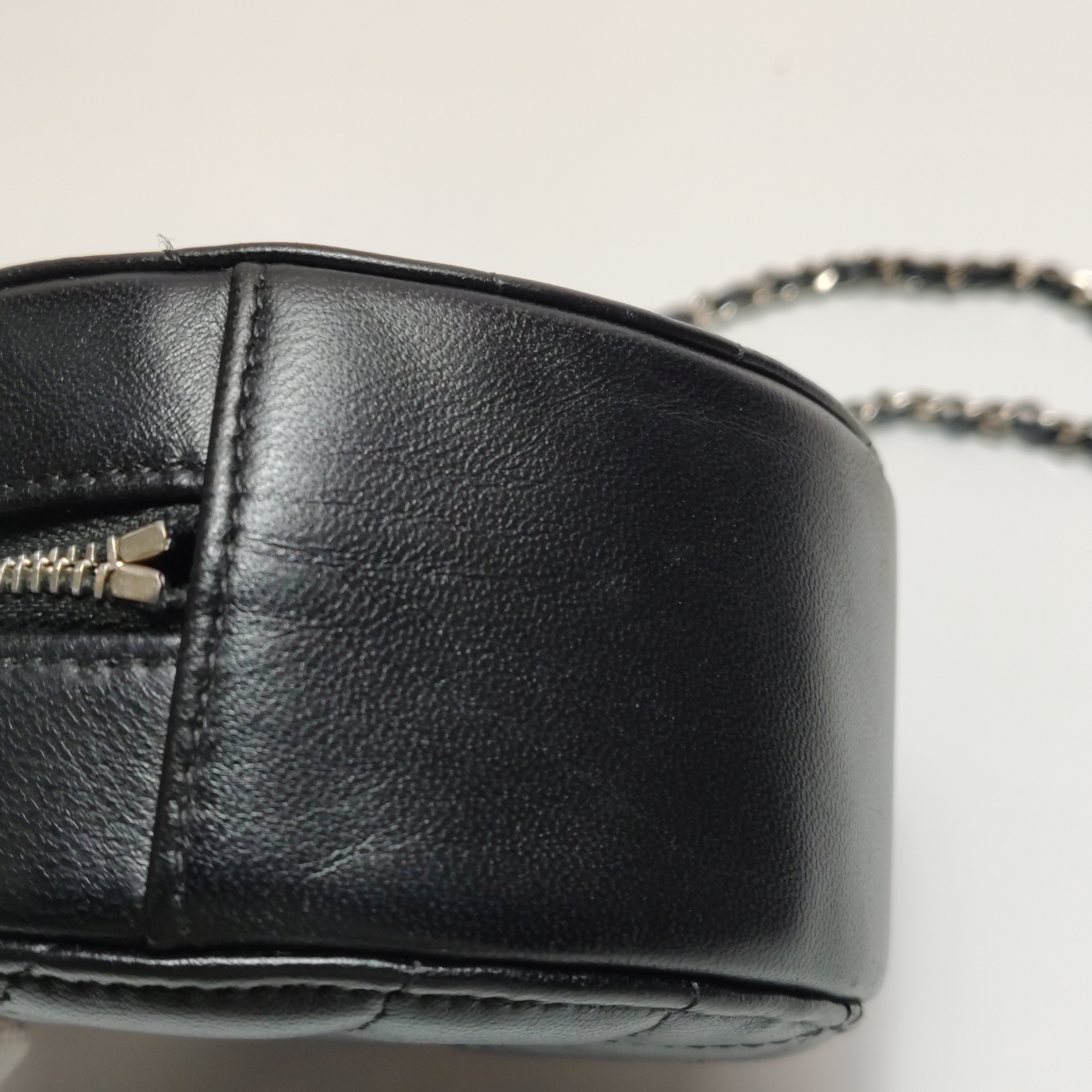 Chanel Round Clutch with Chain Quilted Caviar Mini — photo 12 of 13
