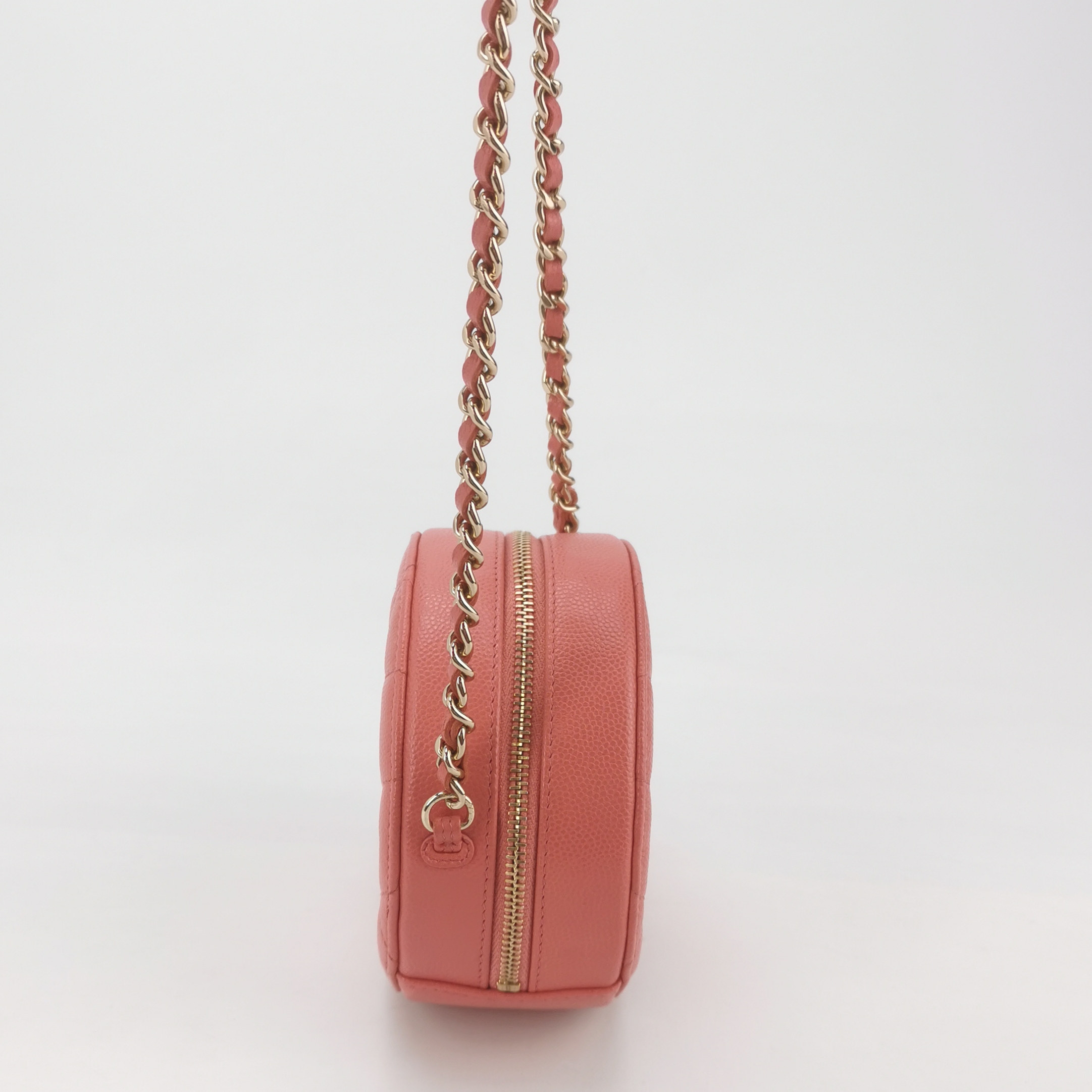 Chanel Round Clutch with Chain Quilted Caviar Mini — photo 3 of 12