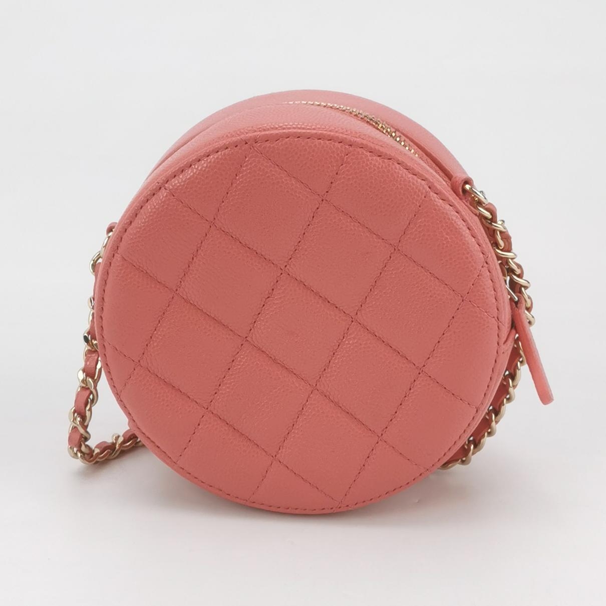 Chanel Round Clutch with Chain Quilted Caviar Mini — photo 5 of 12