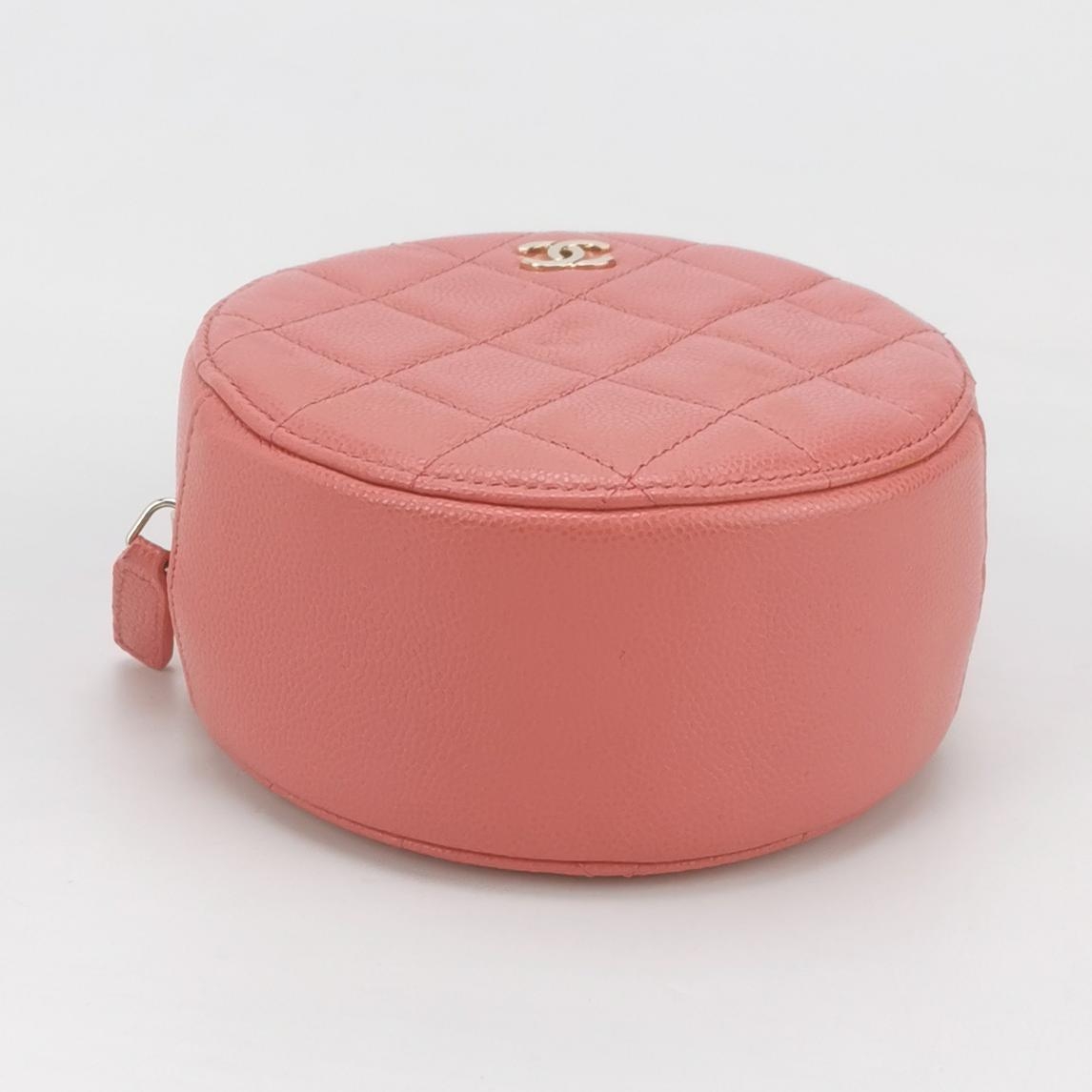 Chanel Round Clutch with Chain Quilted Caviar Mini — photo 6 of 12