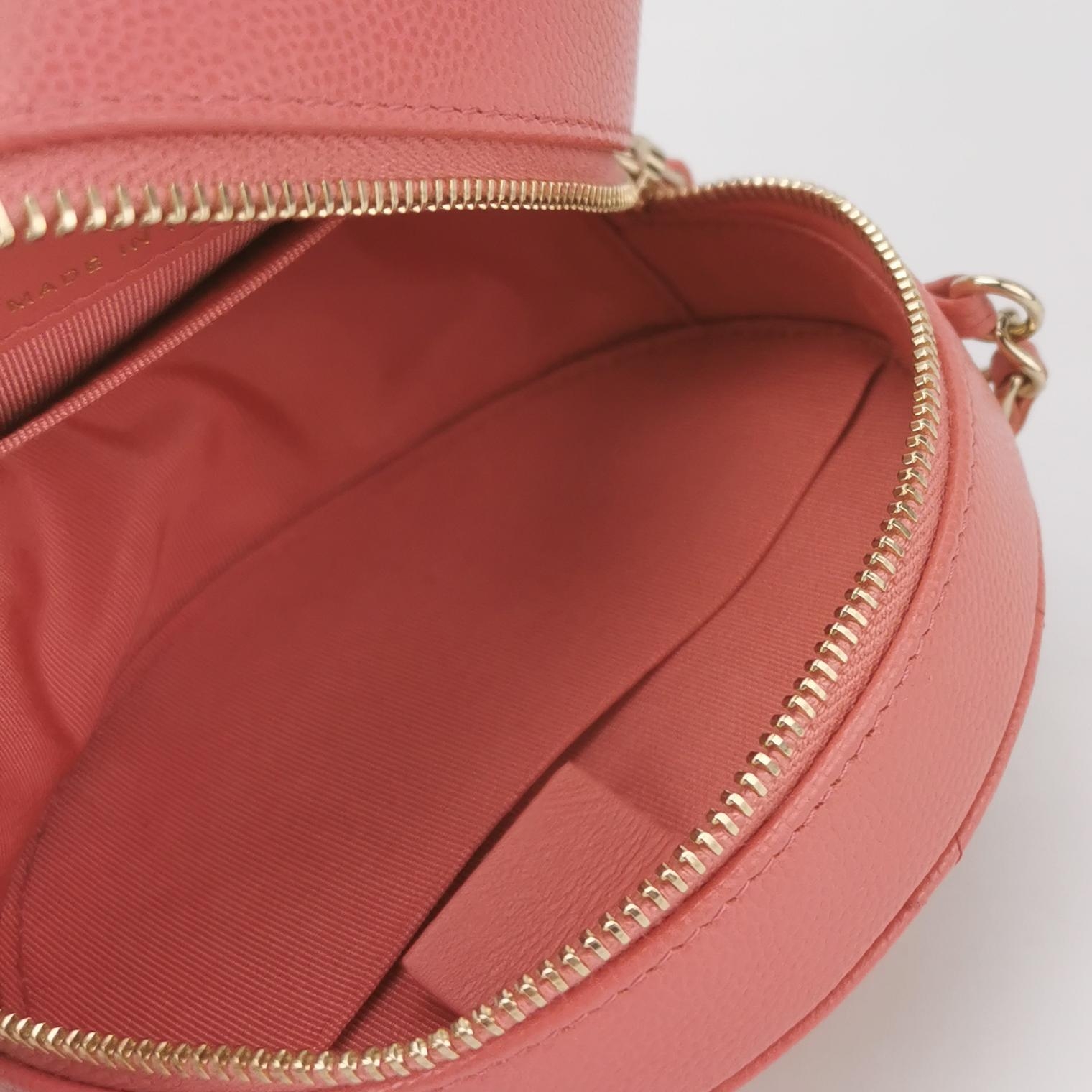 Chanel Round Clutch with Chain Quilted Caviar Mini — photo 7 of 12