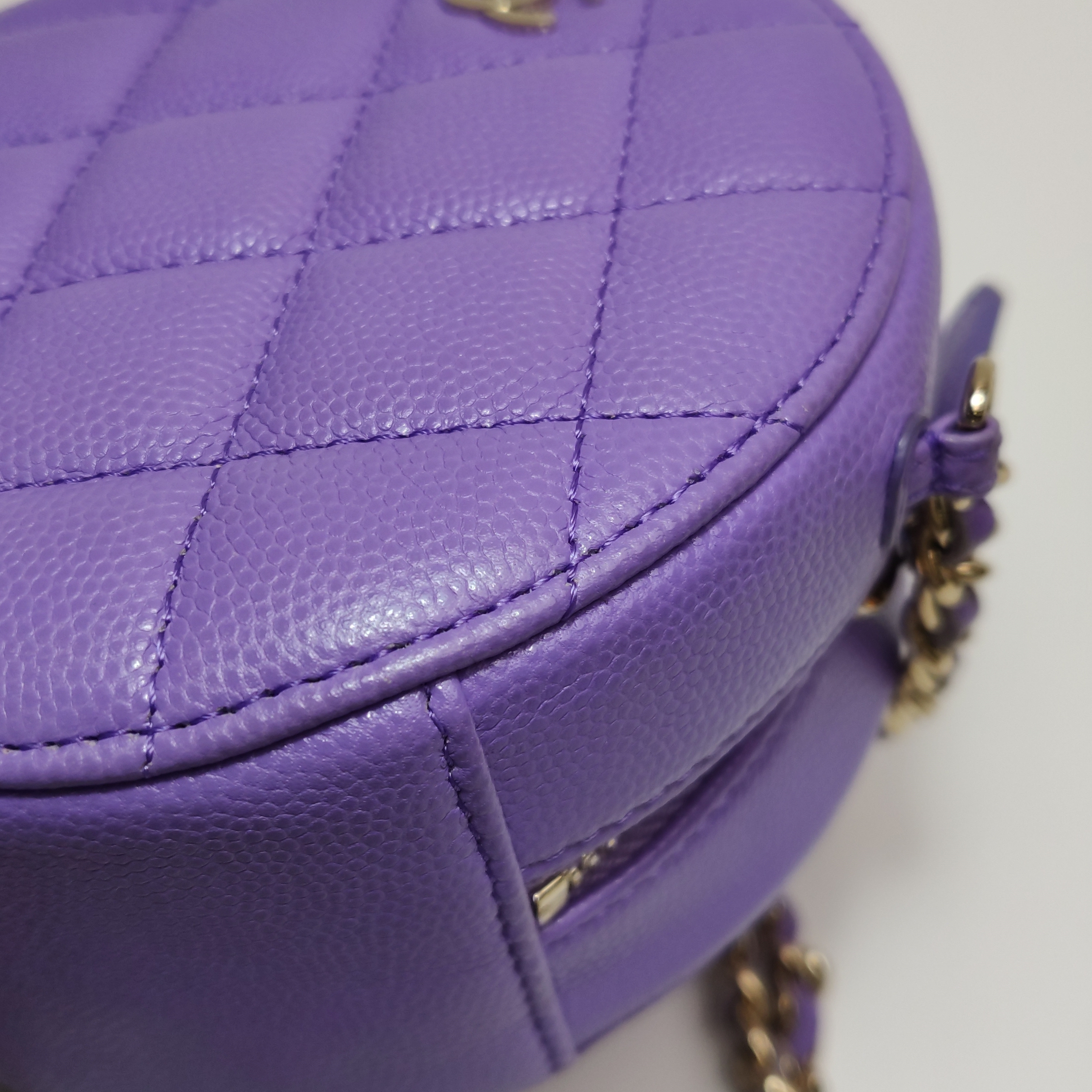 Chanel Round Clutch with Chain Quilted Caviar Mini — photo 10 of 12