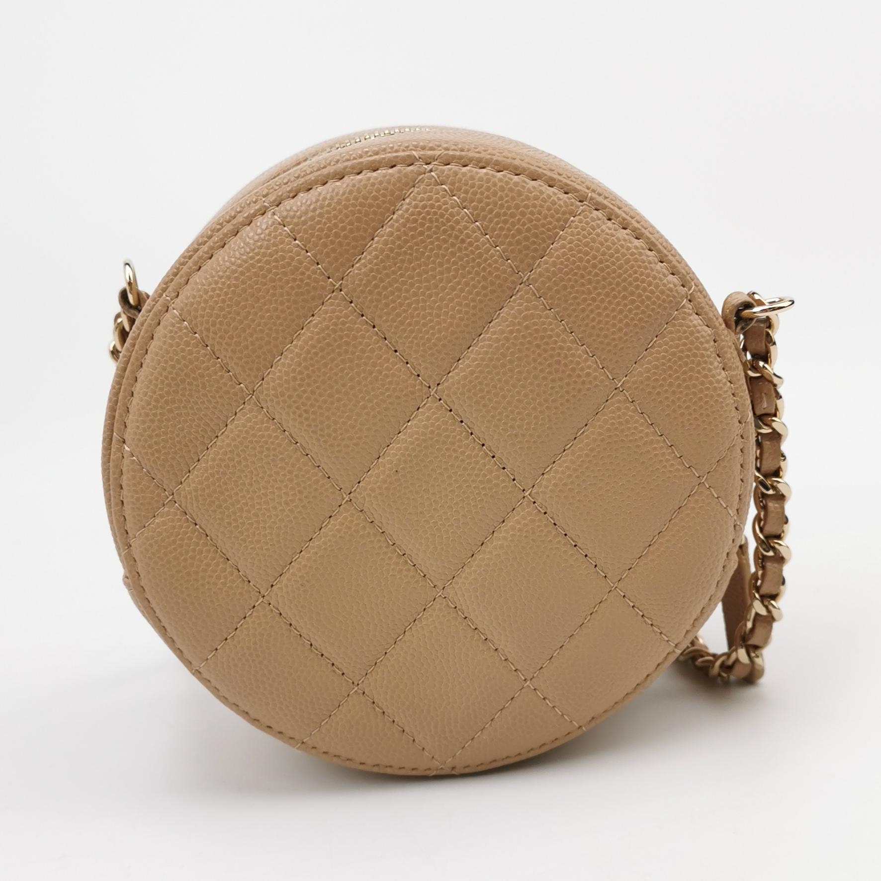 Chanel Round Clutch with Chain Quilted Caviar Mini — photo 5 of 9