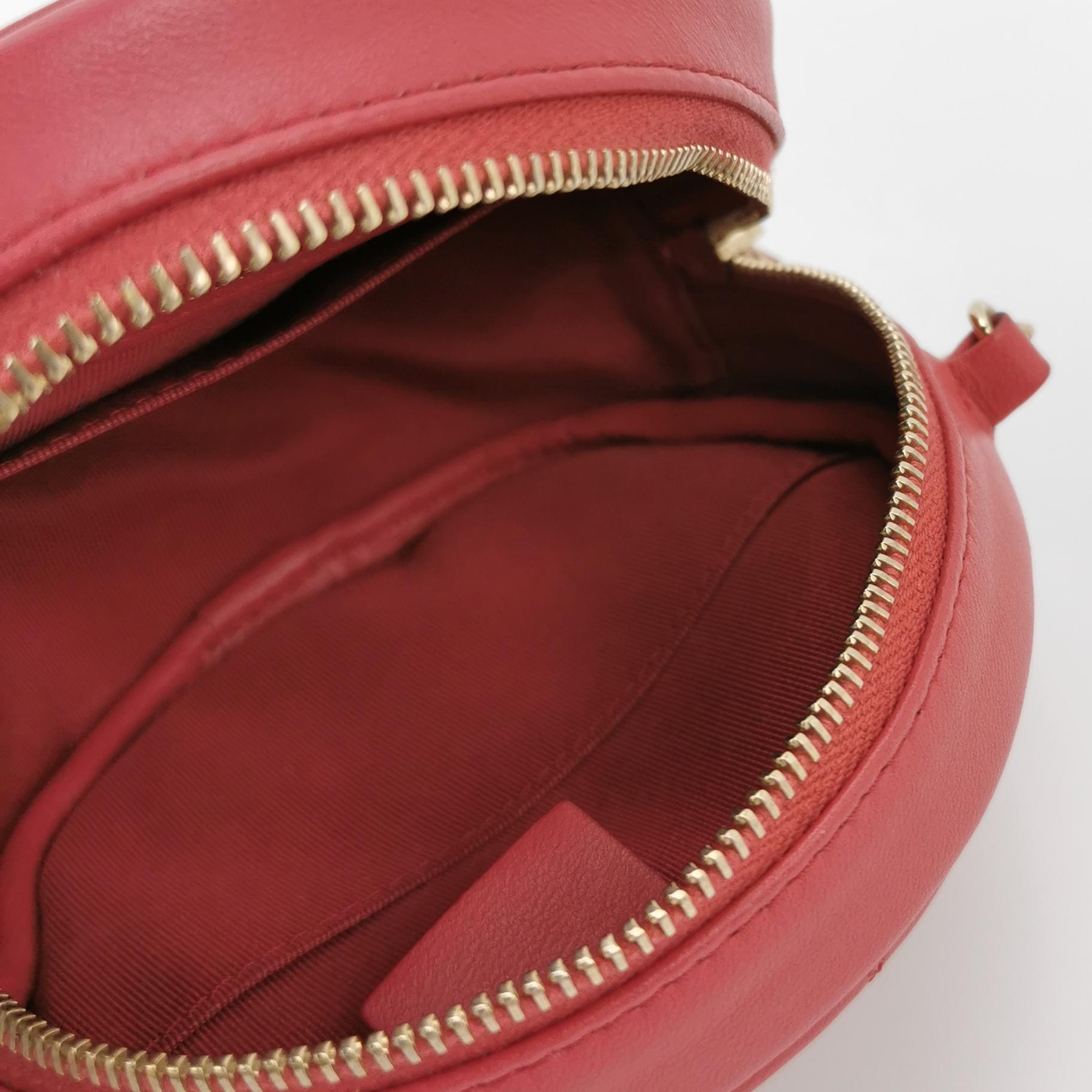 Chanel Round Clutch with Chain Quilted Caviar Mini — photo 7 of 10