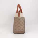 Louis Vuitton(LV) On My Side Tote Leather with Monogram Canvas MM — thumbnail 4
