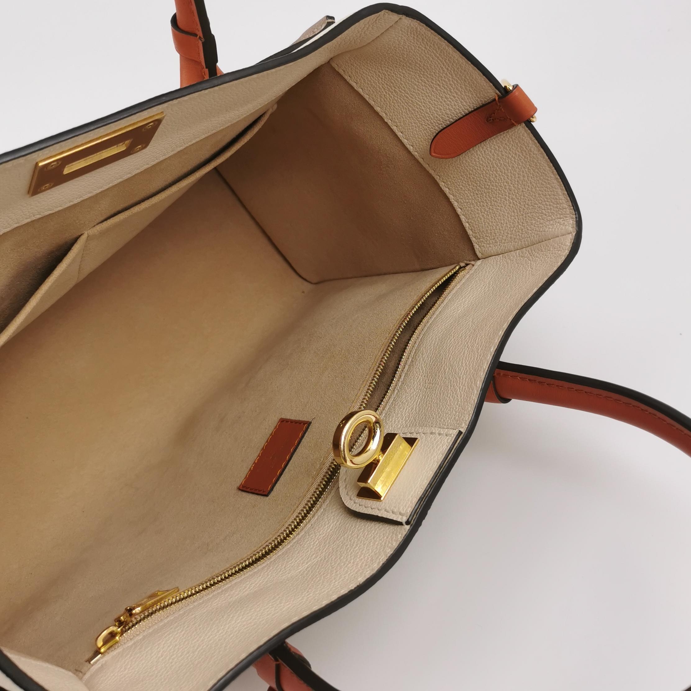 Louis Vuitton(LV) On My Side Tote Leather with Monogram Canvas MM — photo 8 of 13
