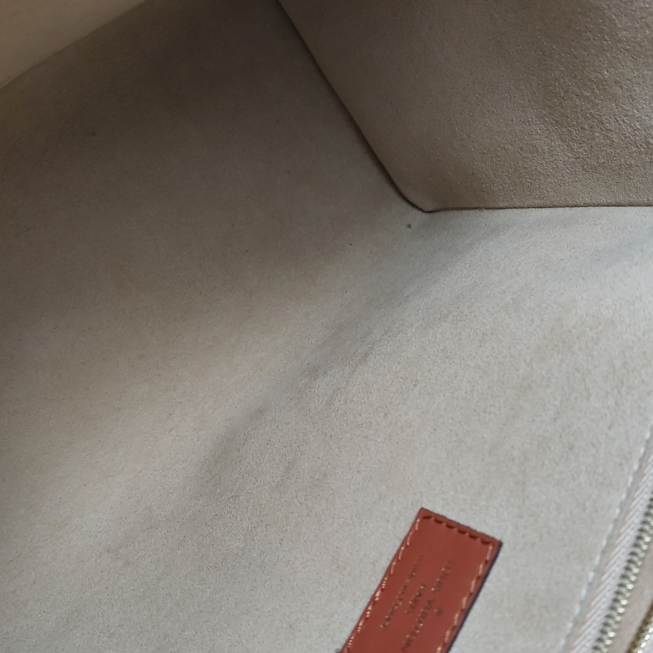 Louis Vuitton(LV) On My Side Tote Leather with Monogram Canvas MM — photo 10 of 13
