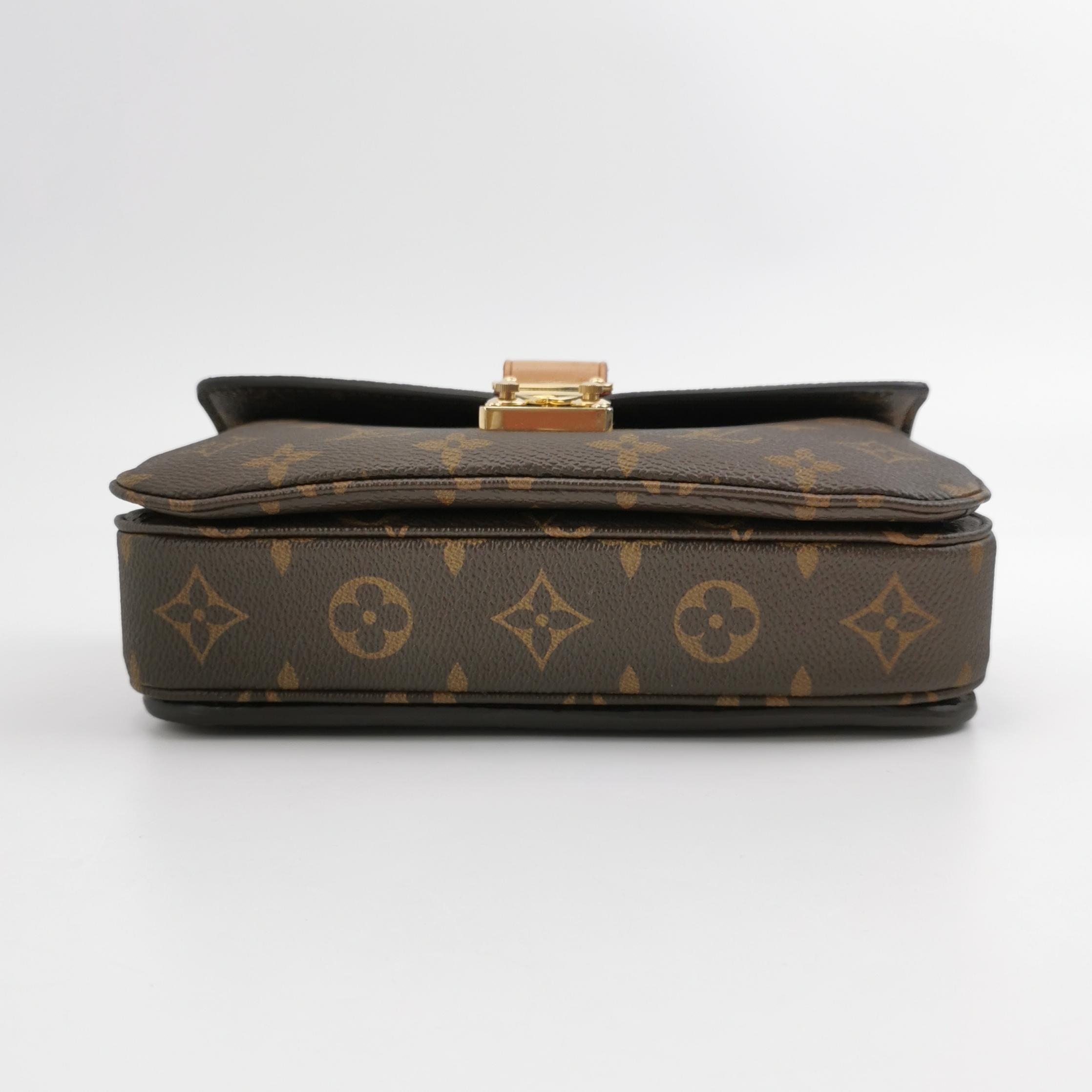 Louis Vuitton(LV) Pochette Metis Monogram Canvas East West — photo 6 of 13