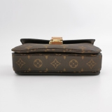 Louis Vuitton(LV) Pochette Metis Monogram Canvas East West — thumbnail 6