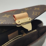 Louis Vuitton(LV) Pochette Metis Monogram Canvas East West — thumbnail 10