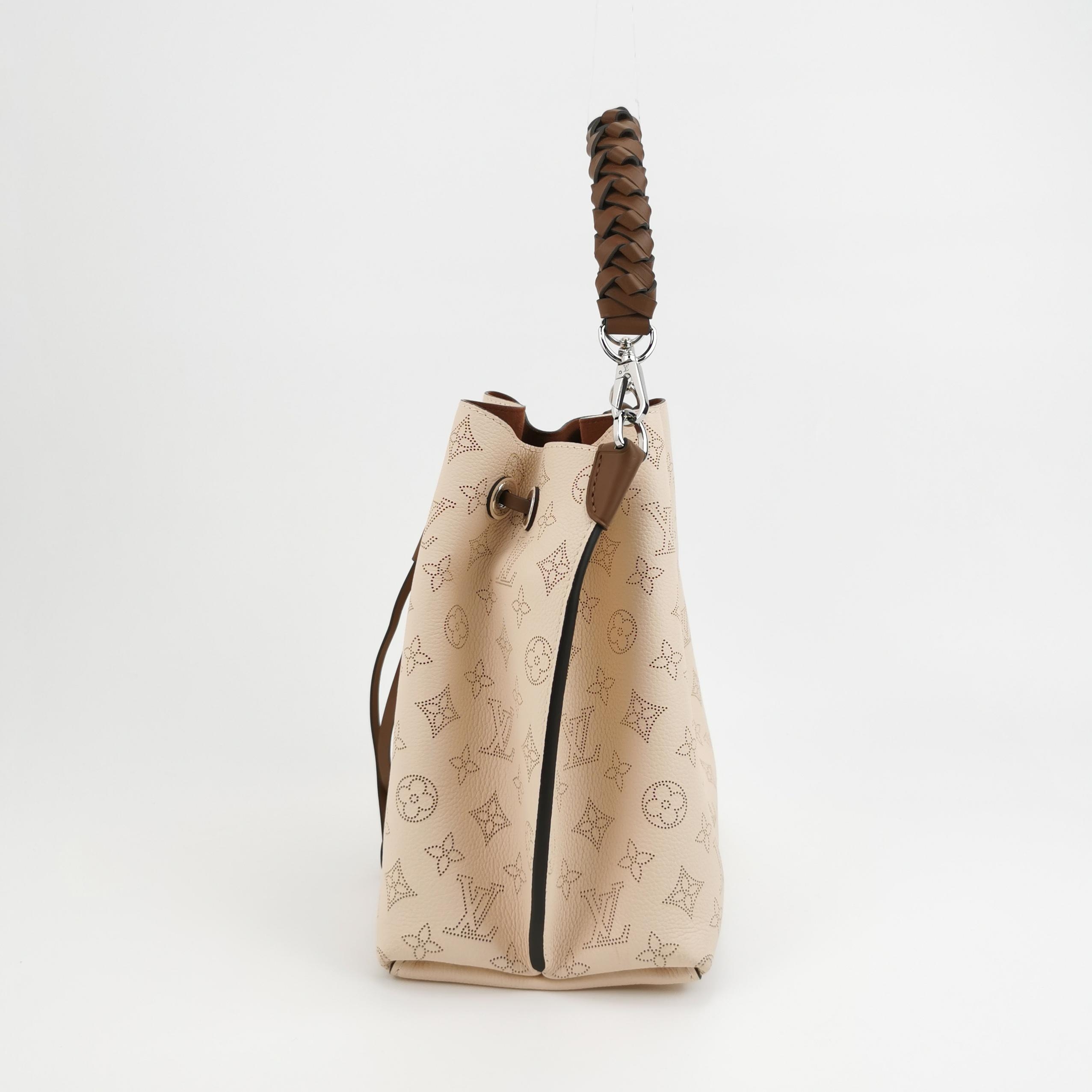 Louis Vuitton(LV) Muria Bucket Bag Mahina Leather — photo 3 of 15