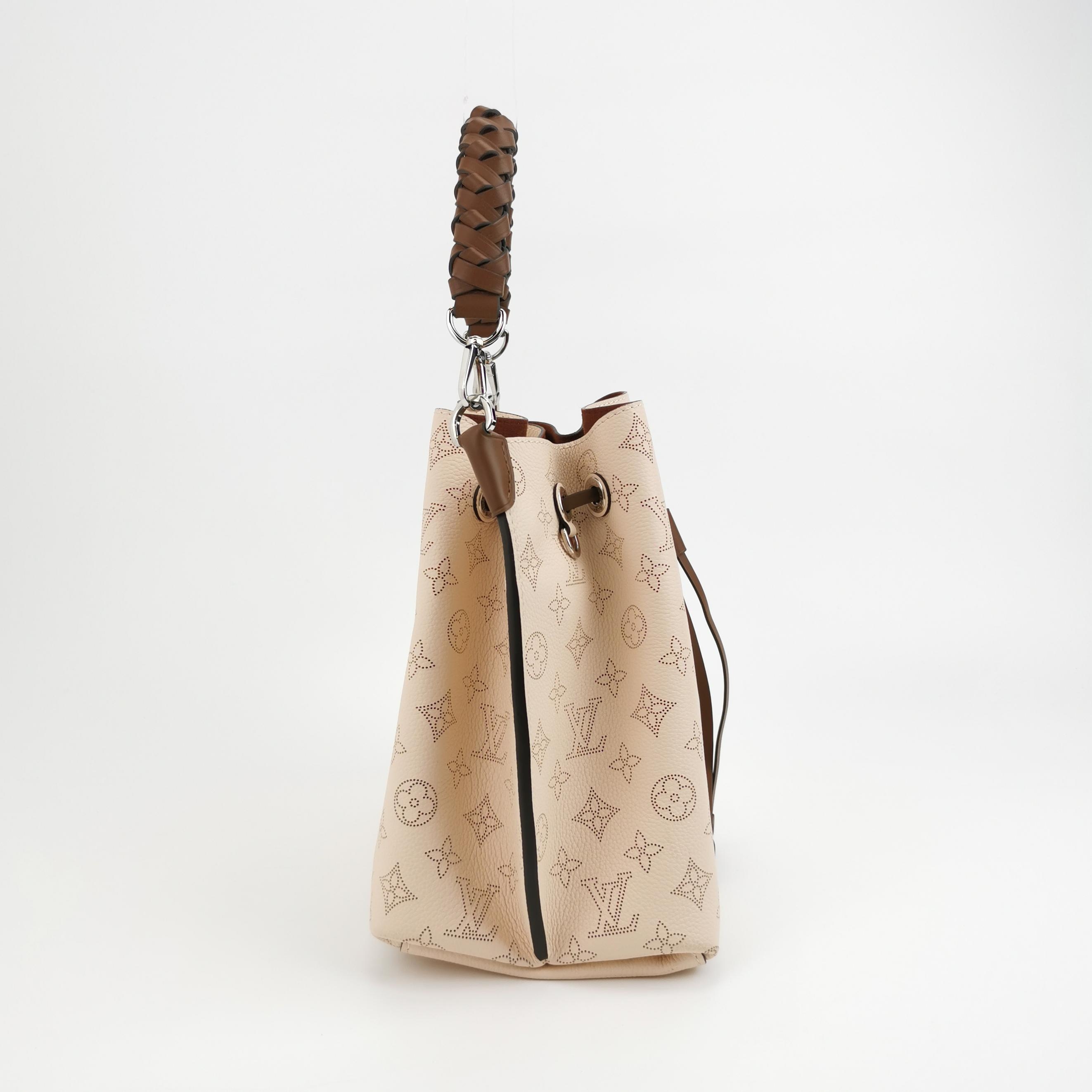 Louis Vuitton(LV) Muria Bucket Bag Mahina Leather — photo 4 of 15