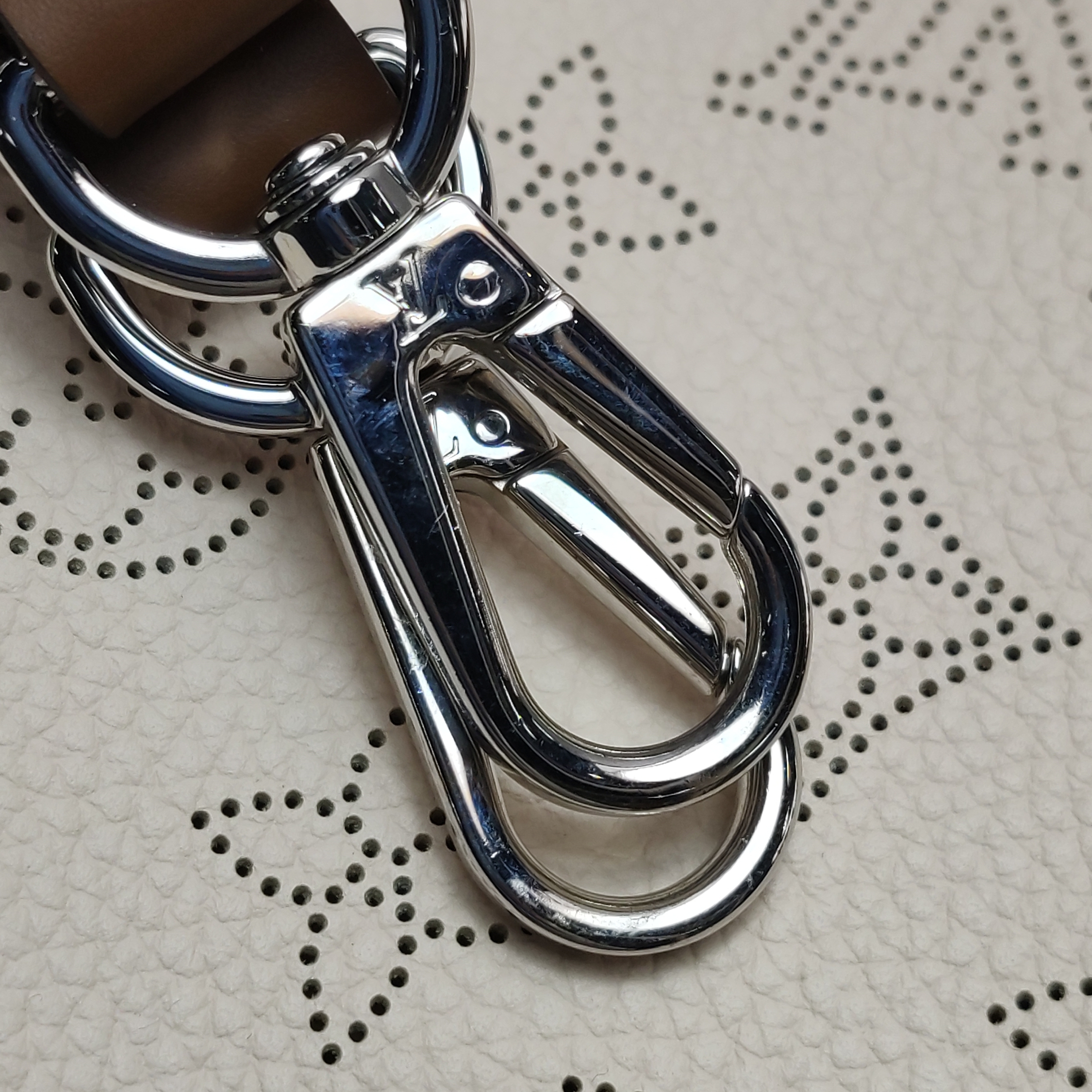 Louis Vuitton(LV) Muria Bucket Bag Mahina Leather — photo 15 of 15