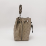 Louis Vuitton(LV) Muria Bucket Bag Mahina Leather — thumbnail 4