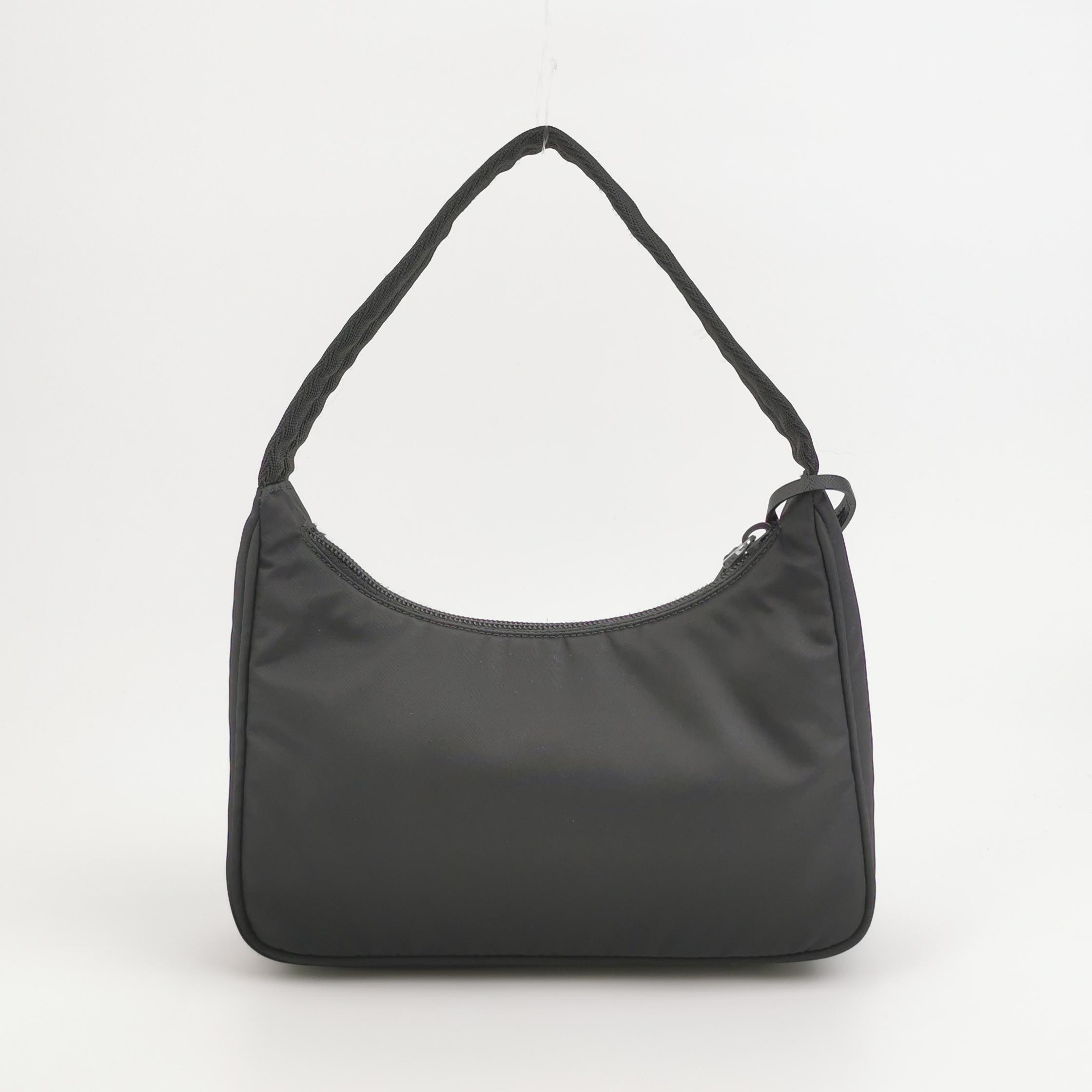 Prada Re-Edition 2000 Hobo Tessuto Mini — photo 4 of 12