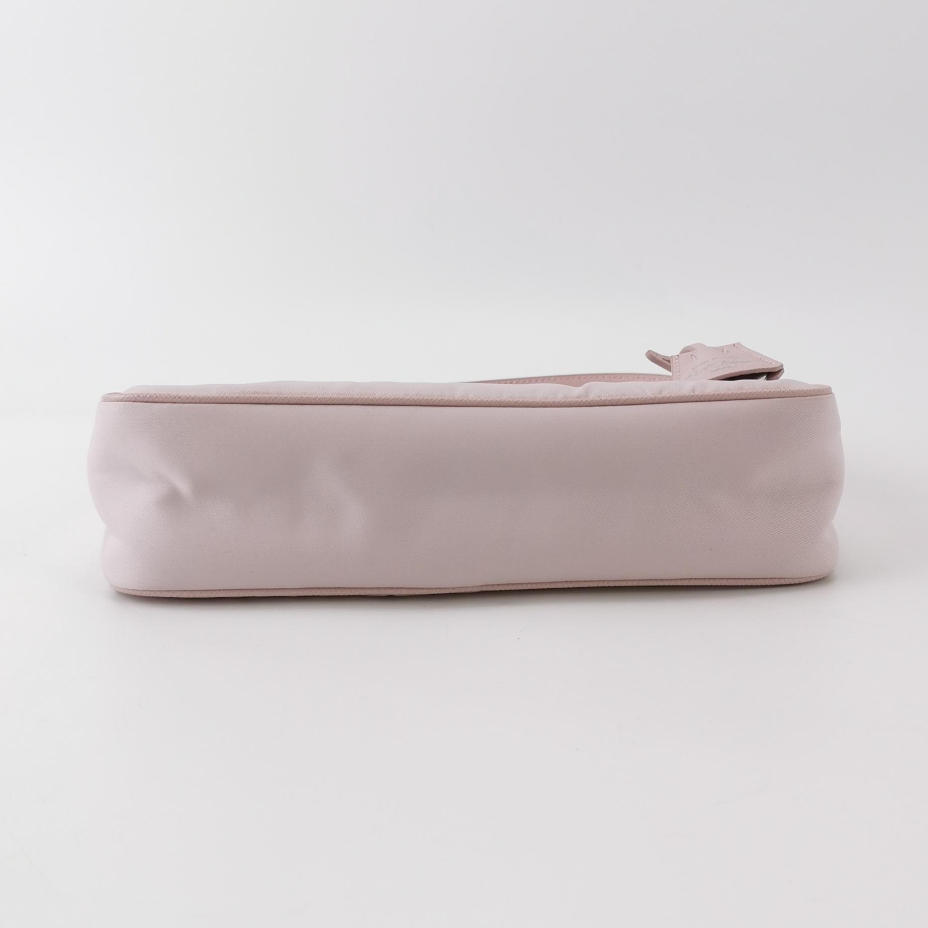 Prada Re-Edition 2000 Hobo Tessuto Mini — photo 6 of 14