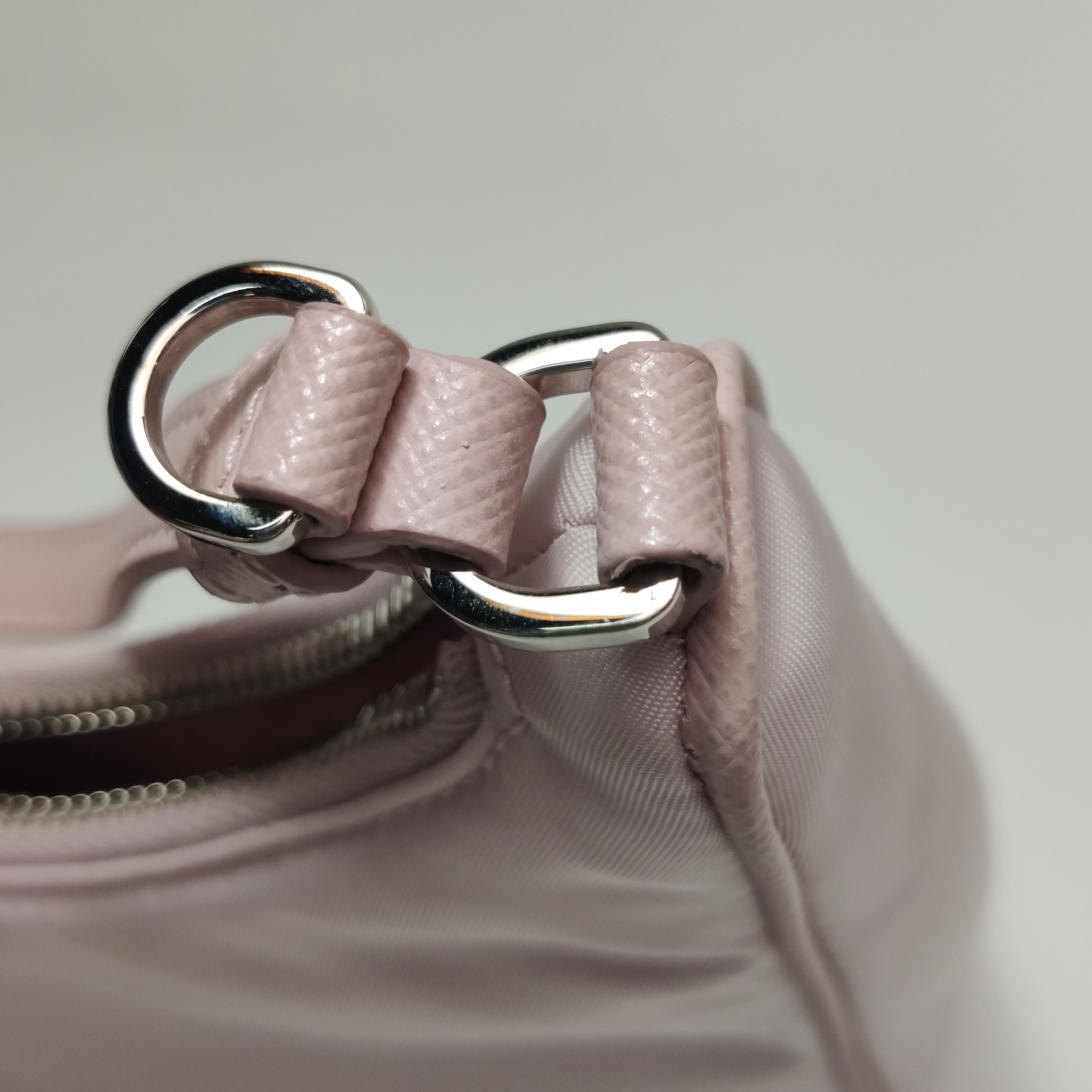 Prada Re-Edition 2000 Hobo Tessuto Mini — photo 11 of 14