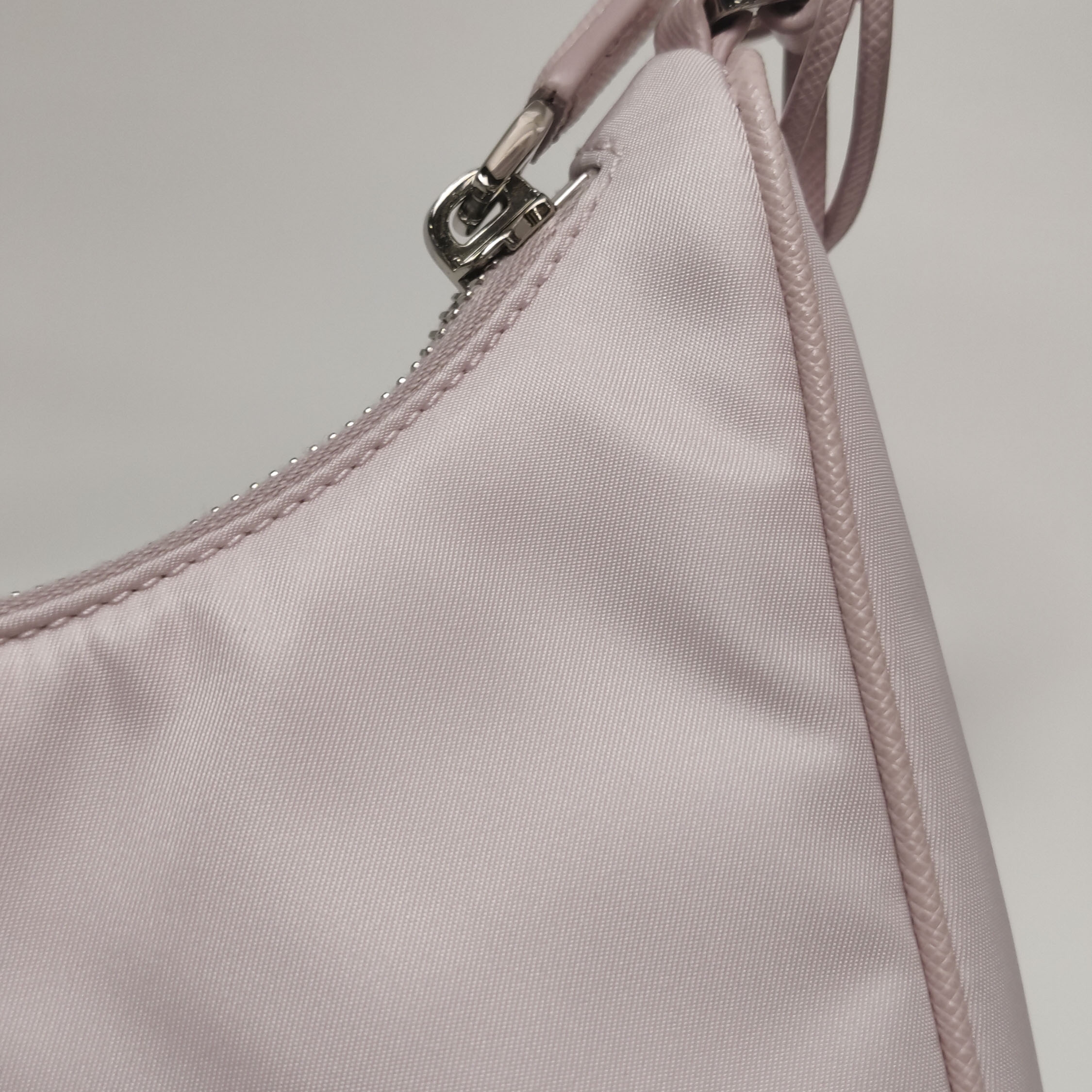 Prada Re-Edition 2000 Hobo Tessuto Mini — photo 9 of 14