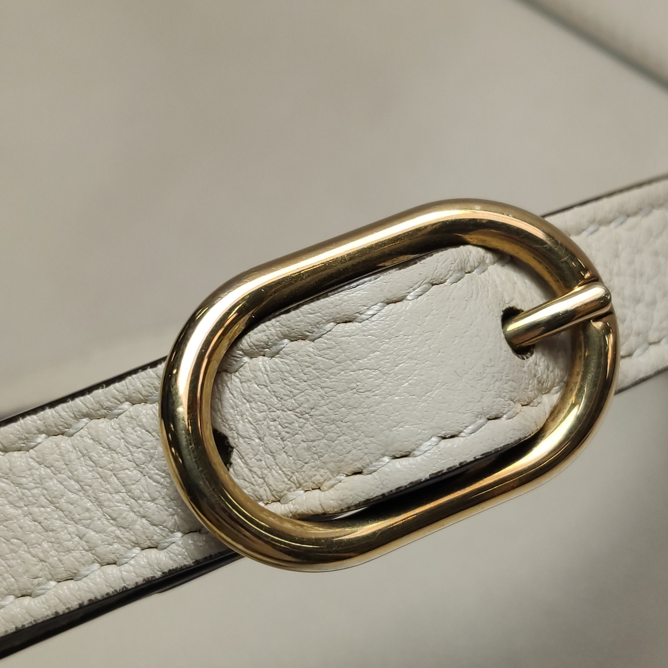 Gucci Diana NM Bamboo Drawstring Bucket Bag Leather Mini — photo 12 of 12