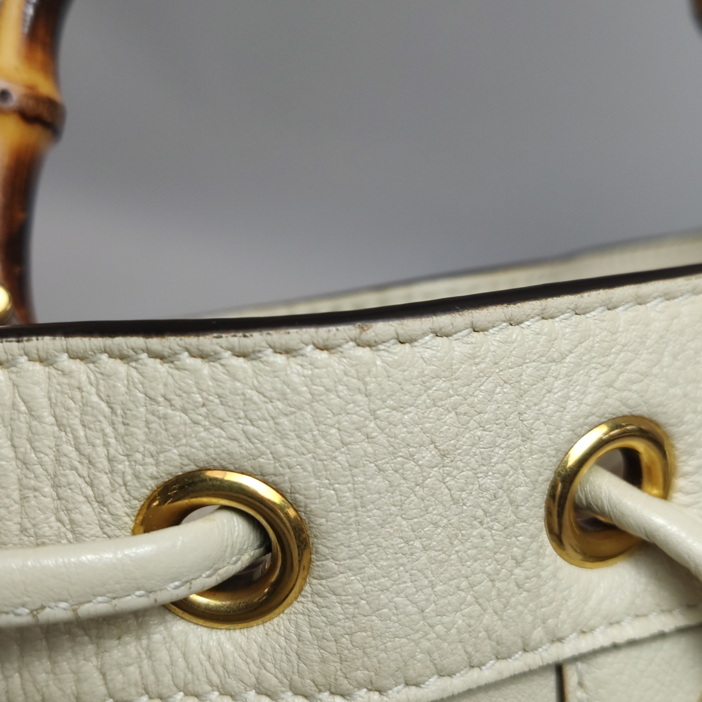 Gucci Diana NM Bamboo Drawstring Bucket Bag Leather Mini — photo 10 of 12