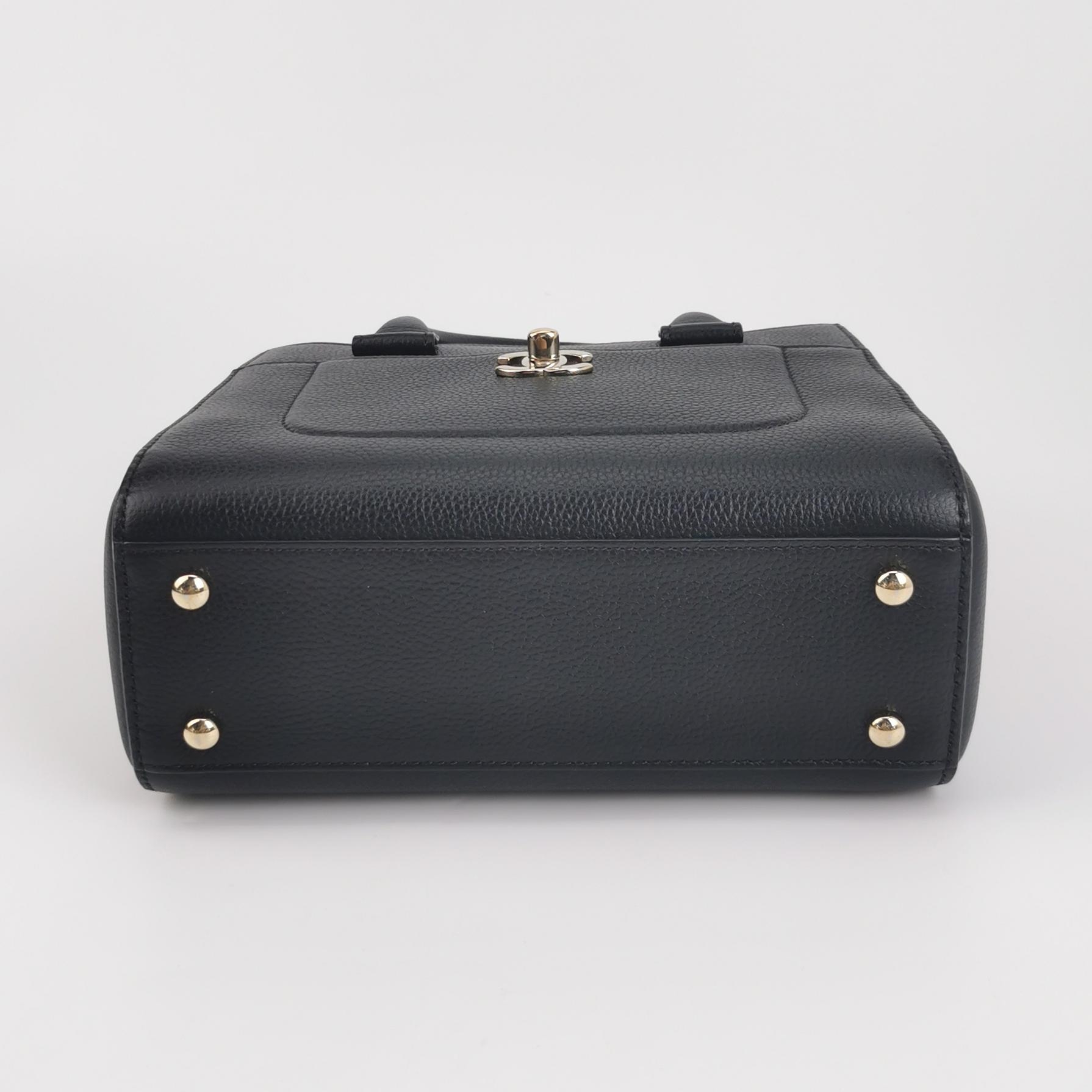Chanel Neo Executive Tote Grained Calfskin — photo 6 of 13