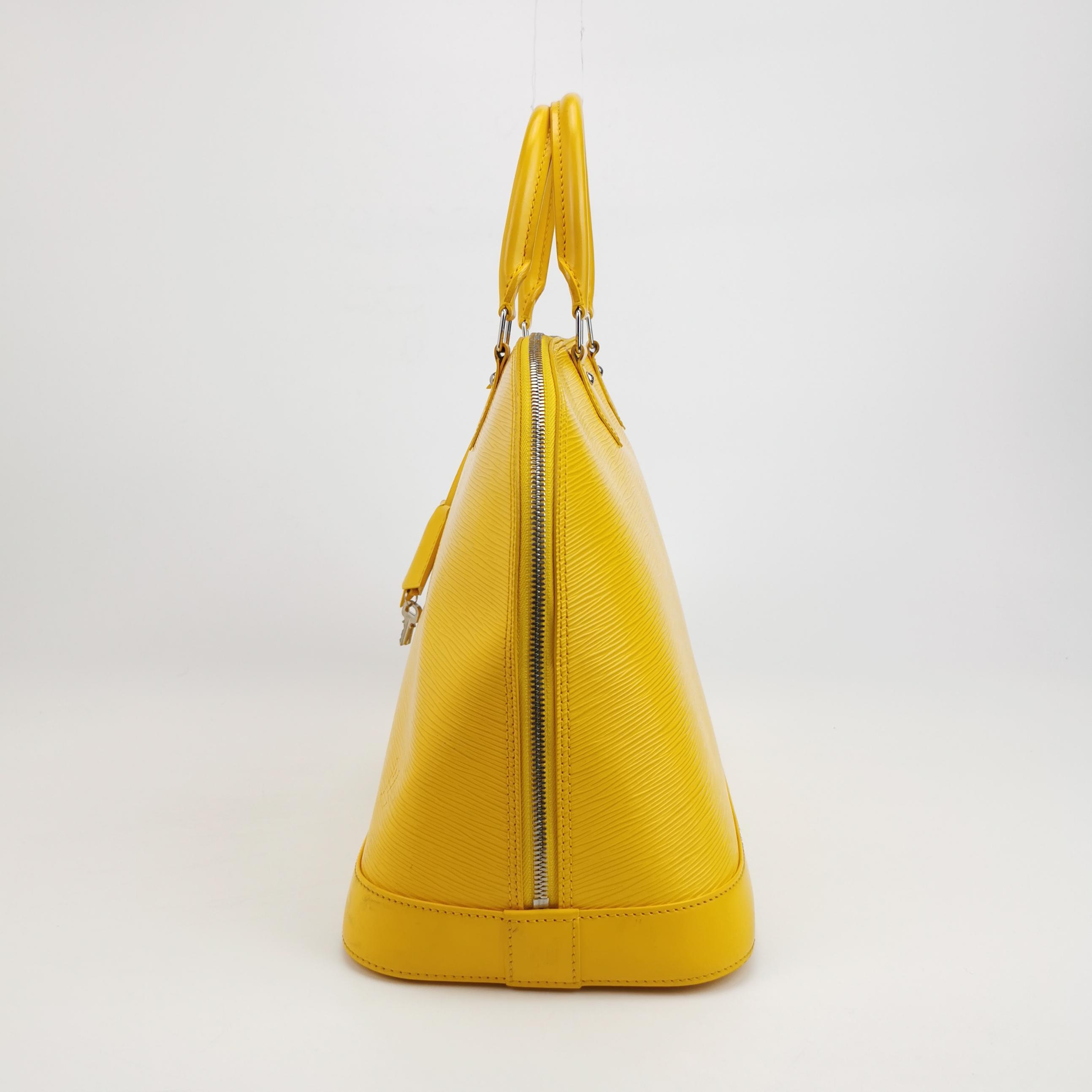 Louis Vuitton(LV) Alma Handbag Epi Leather Large — photo 3 of 14