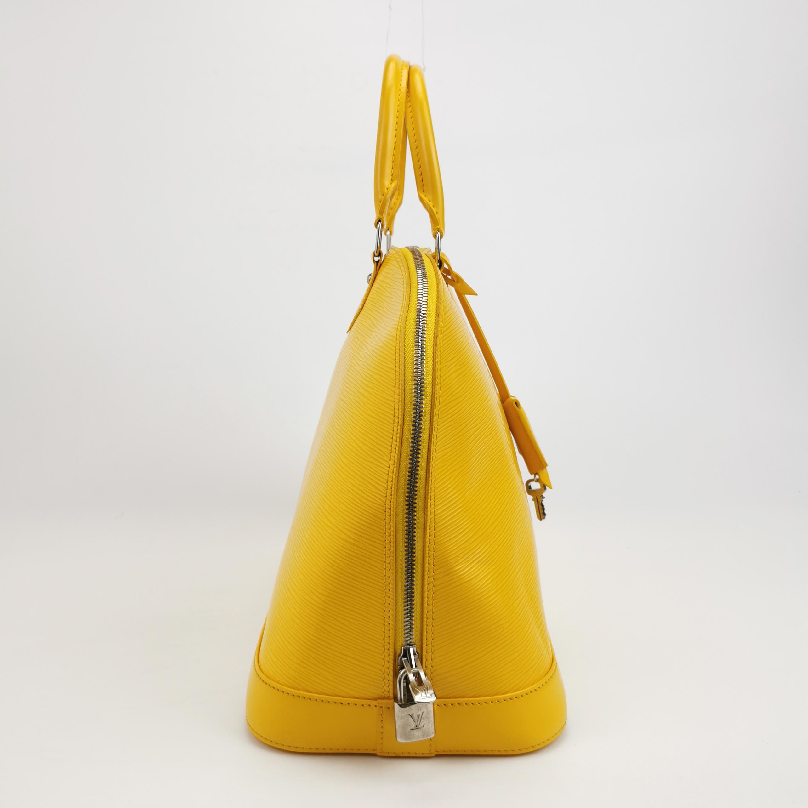 Louis Vuitton(LV) Alma Handbag Epi Leather Large — photo 4 of 14