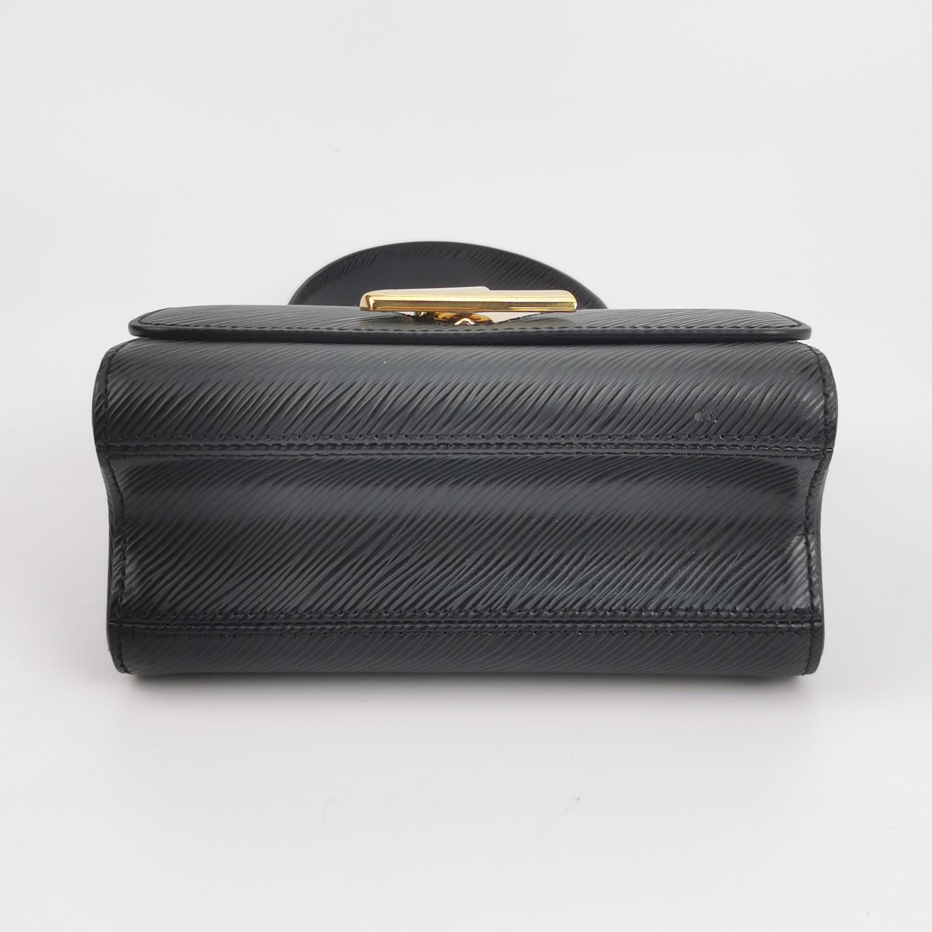 Louis Vuitton(LV) Twist Handbag Epi Leather Small — photo 6 of 15